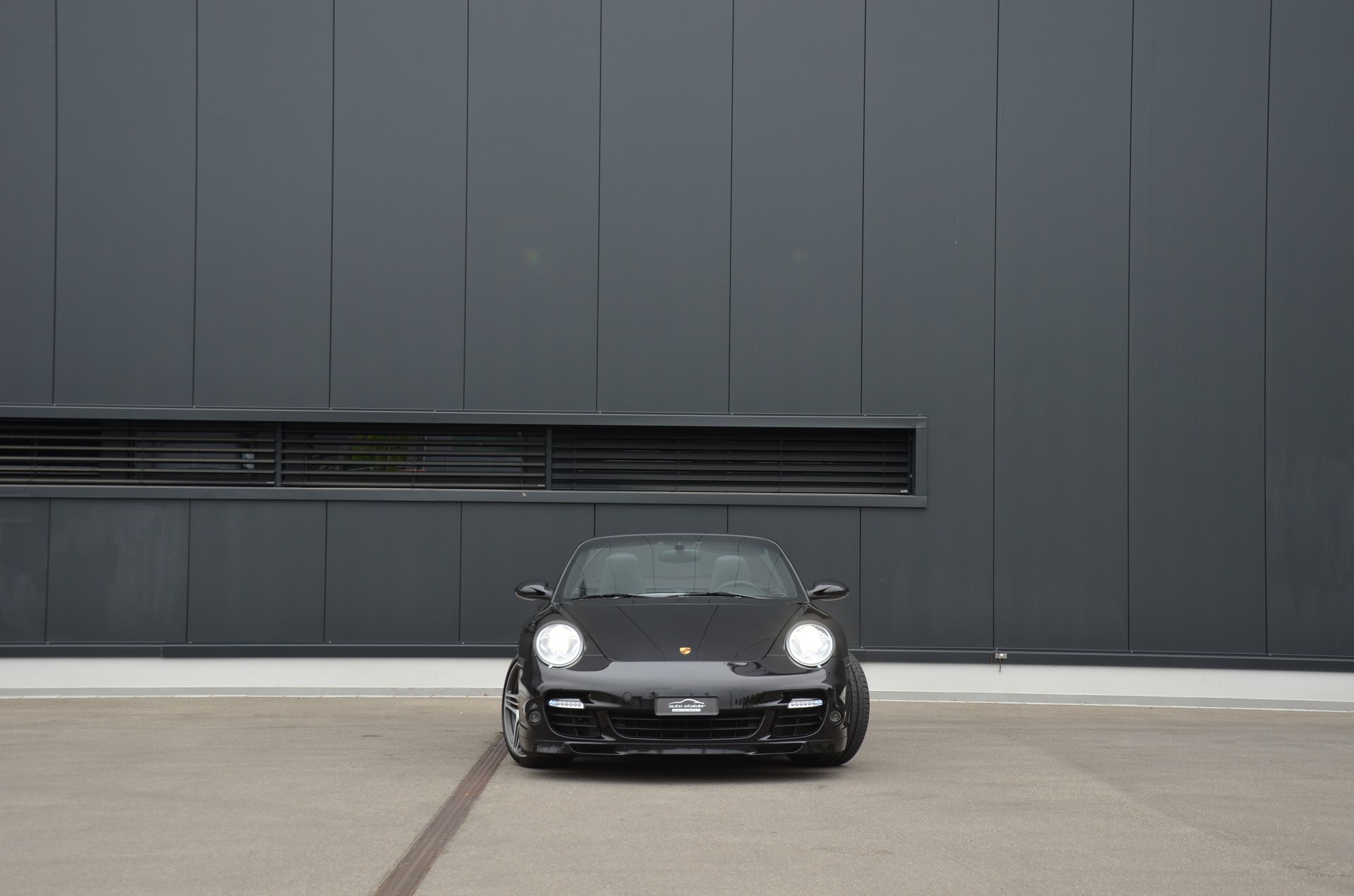 PORSCHE 911 Cabrio Turbo Tiptronic-image-9