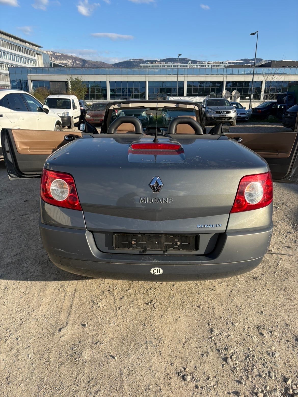 RENAULT Mégane C-C 2.0 16V Dynamique Confort-image-10