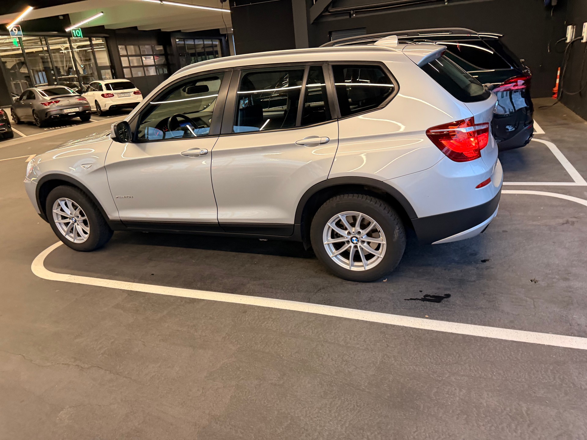 BMW X3 xDrive20d Ab MFK | Leder | Xenon | Navi Prof. | Kamera-image-3