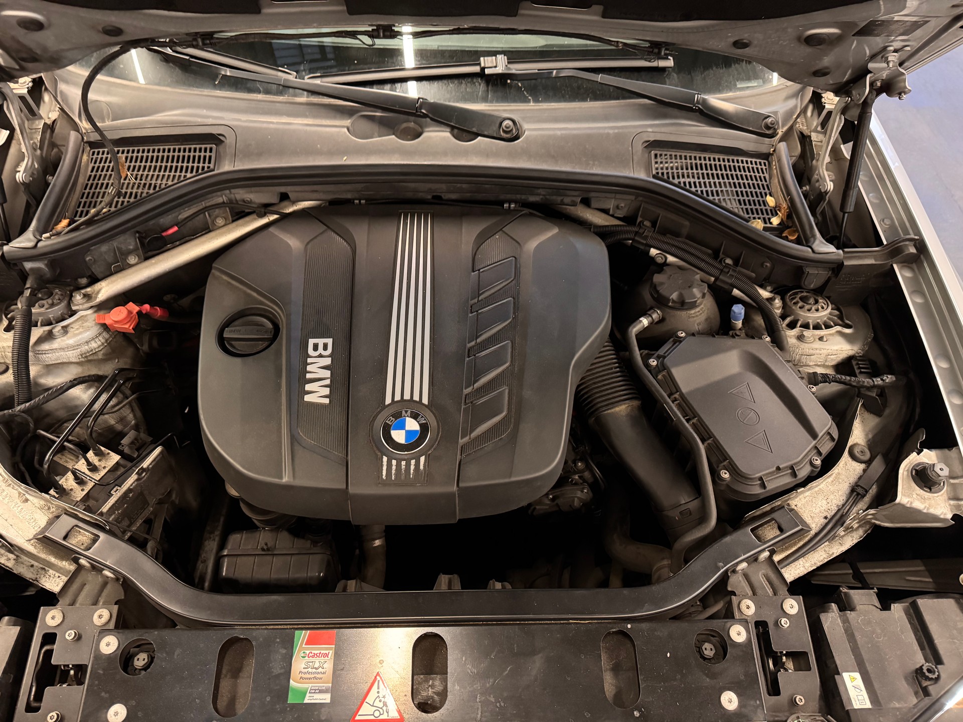 BMW X3 xDrive20d Ab MFK | Leder | Xenon | Navi Prof. | Kamera-image-6