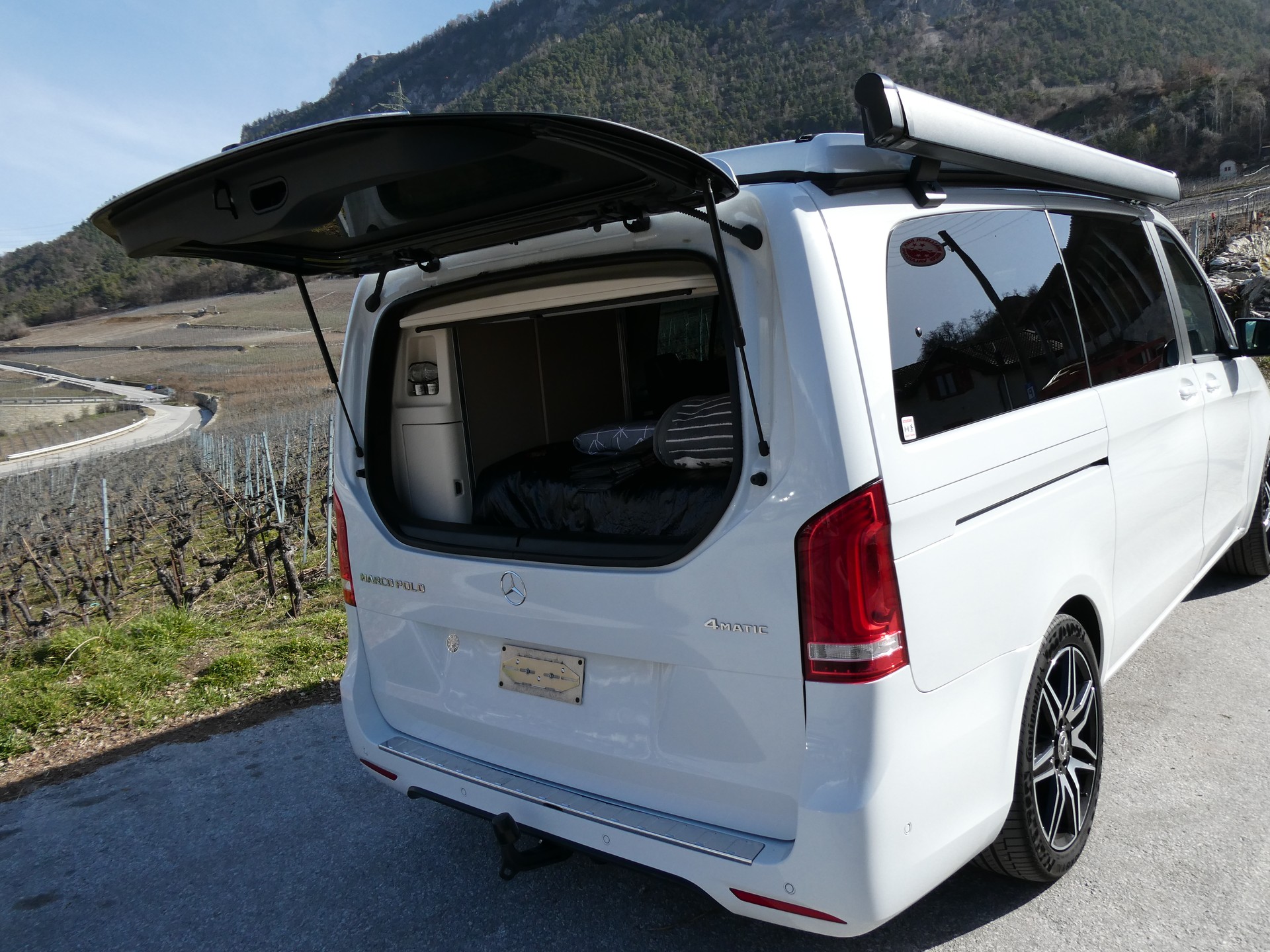 MERCEDES-BENZ 300 d 4matic-image-1