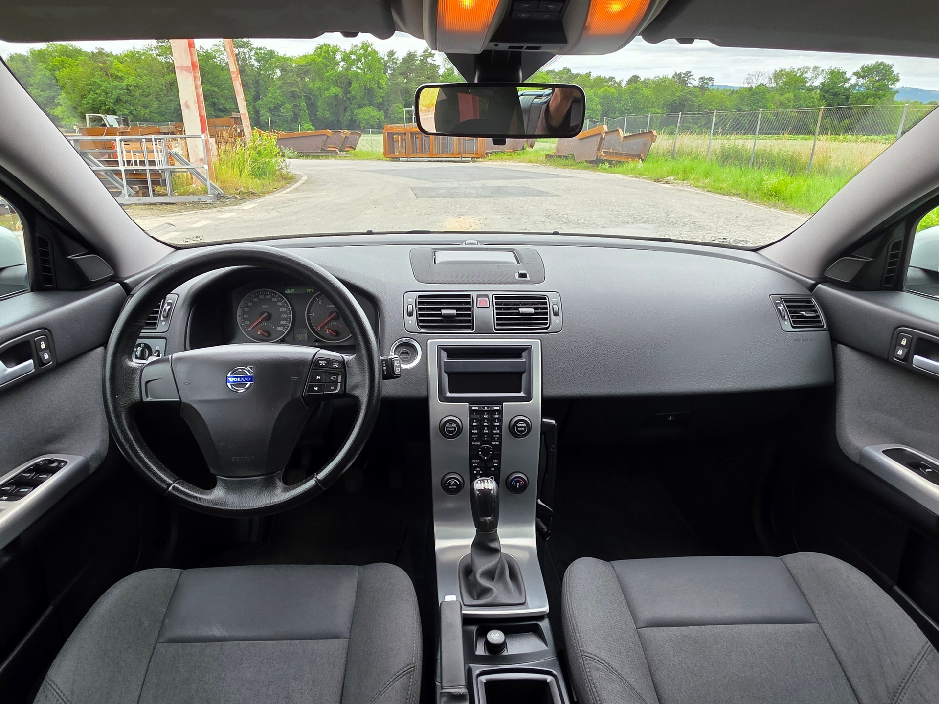 VOLVO V50 2.0D / Neu ab Mfk und Service-image-11