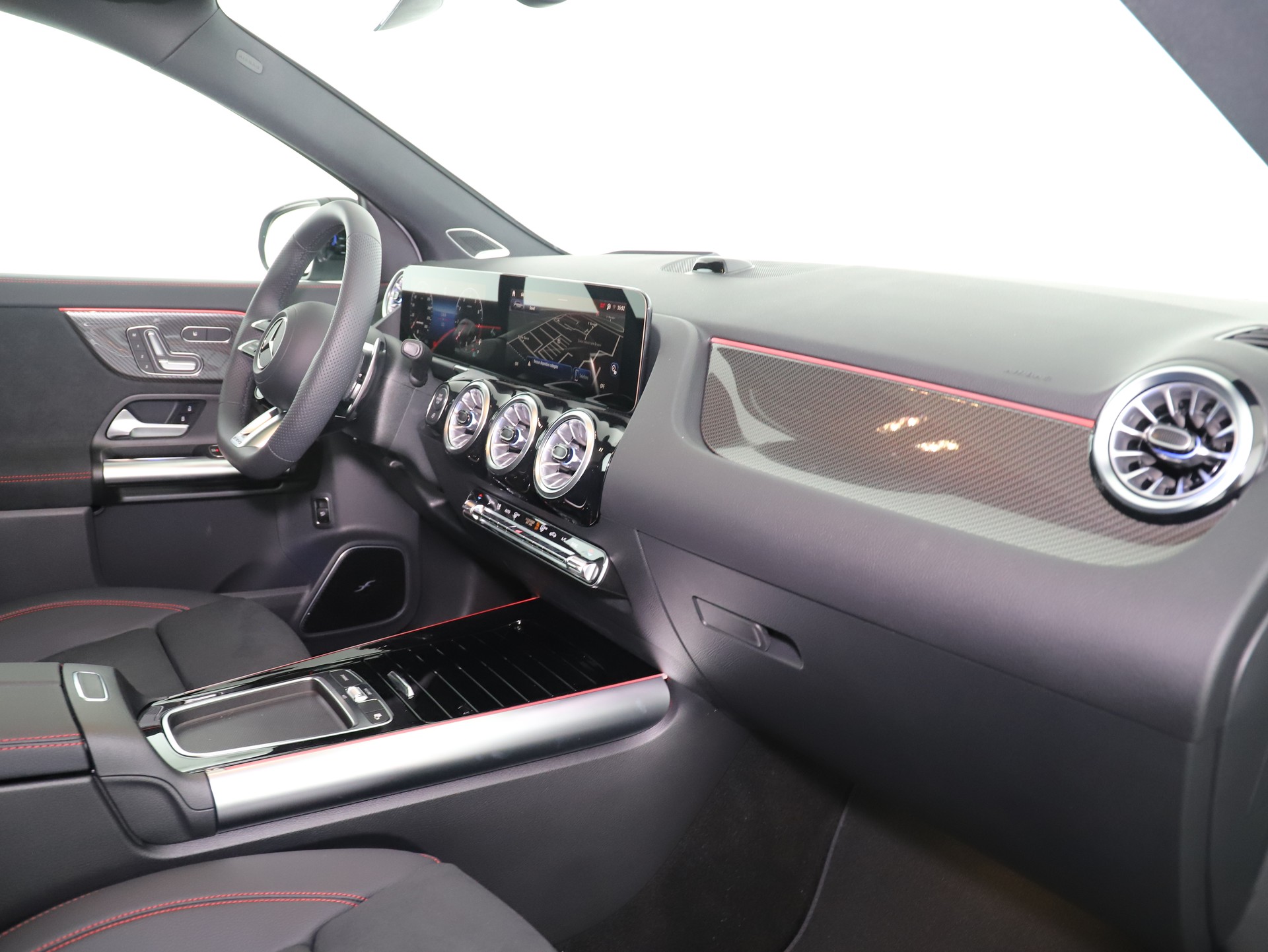 MERCEDES-BENZ GLA AMG 45 S 4M+8G-DCT-image-11