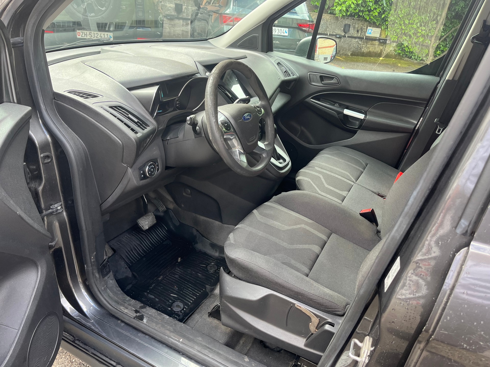 FORD Transit Connect Van T230 1.5 TDCi Ambiente A-image-4