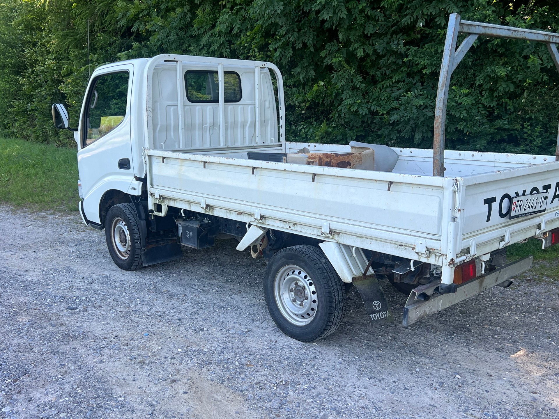 TOYOTA Dyna 150 2.5D-4D-image-2