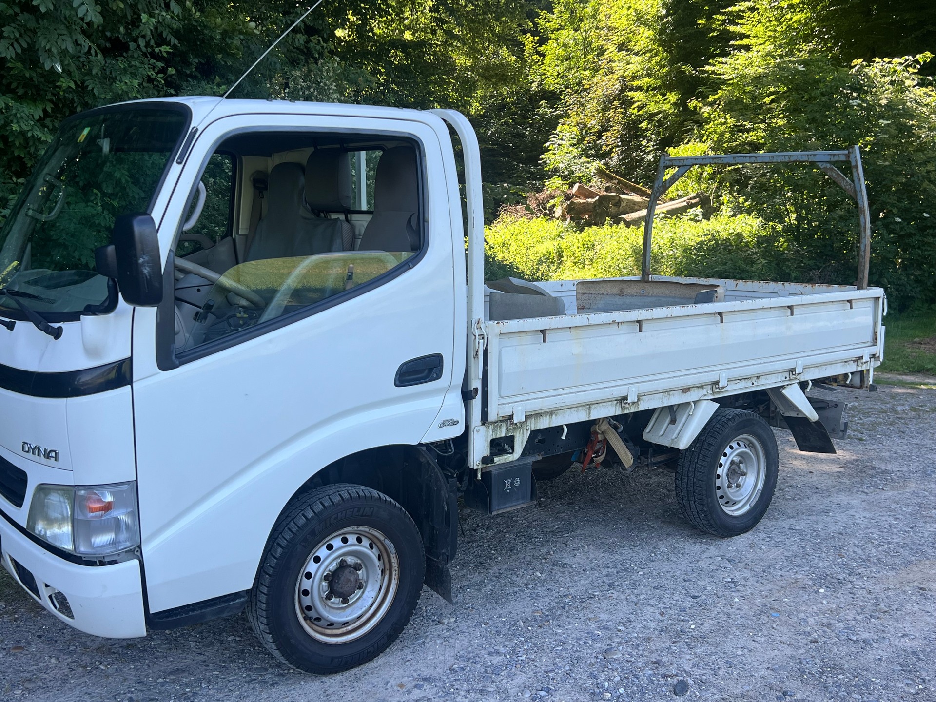 TOYOTA Dyna 150 2.5D-4D-image-1