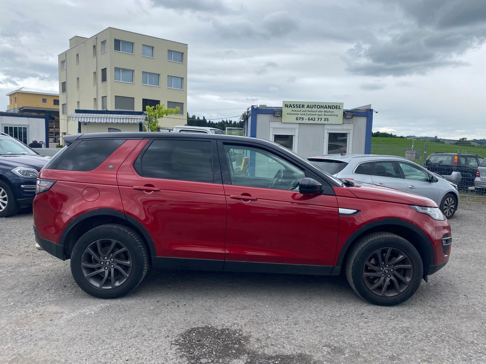 LAND ROVER Discovery Sport 2.0 TD4 HSE AT9-image-3