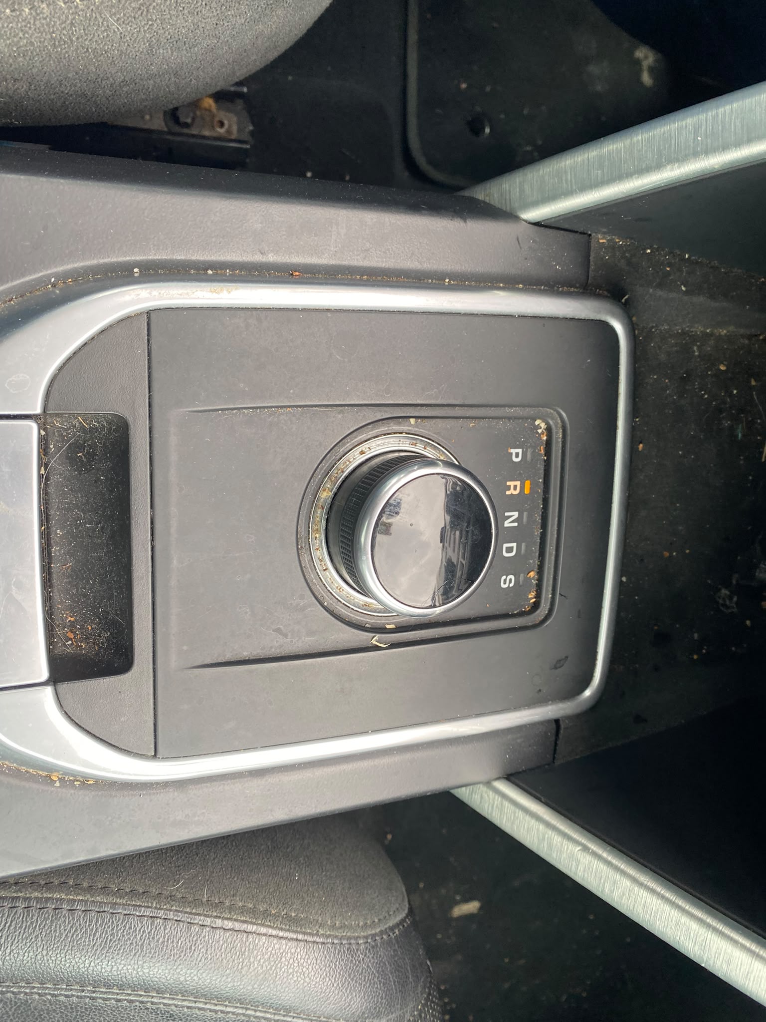 LAND ROVER Discovery Sport 2.0 TD4 HSE AT9-image-10