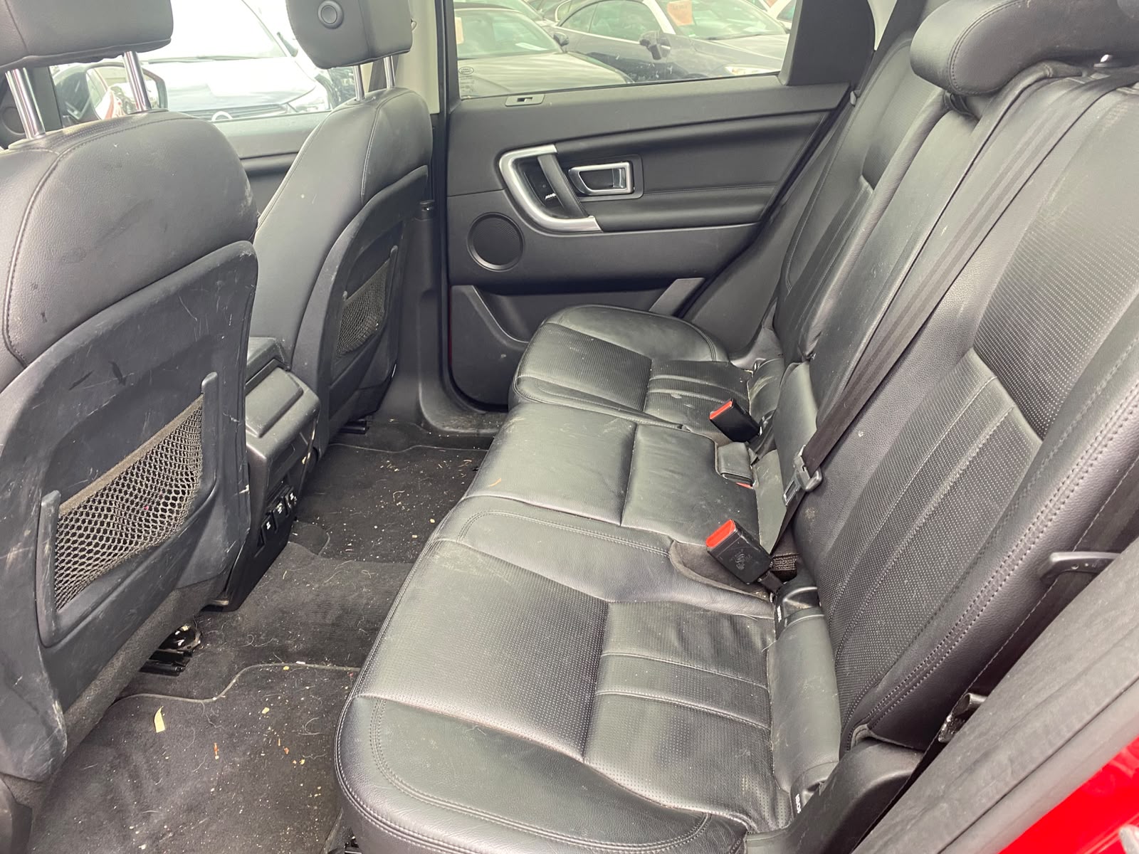 LAND ROVER Discovery Sport 2.0 TD4 HSE AT9-image-12