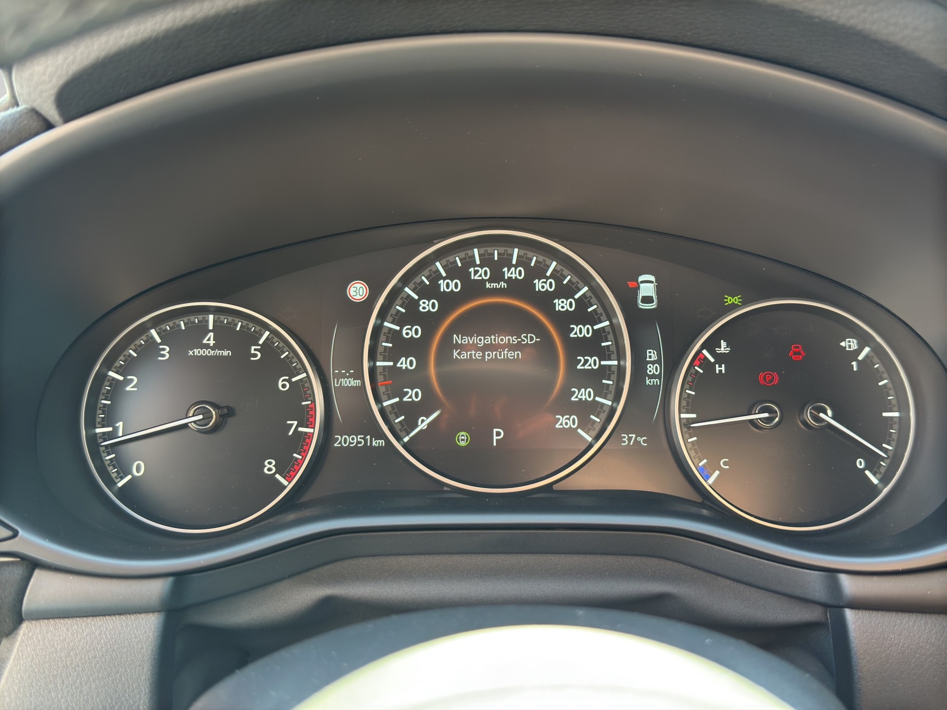 MAZDA 3 SKYACTIV-G M Hybrid 140 Nagisa Automat-image-11