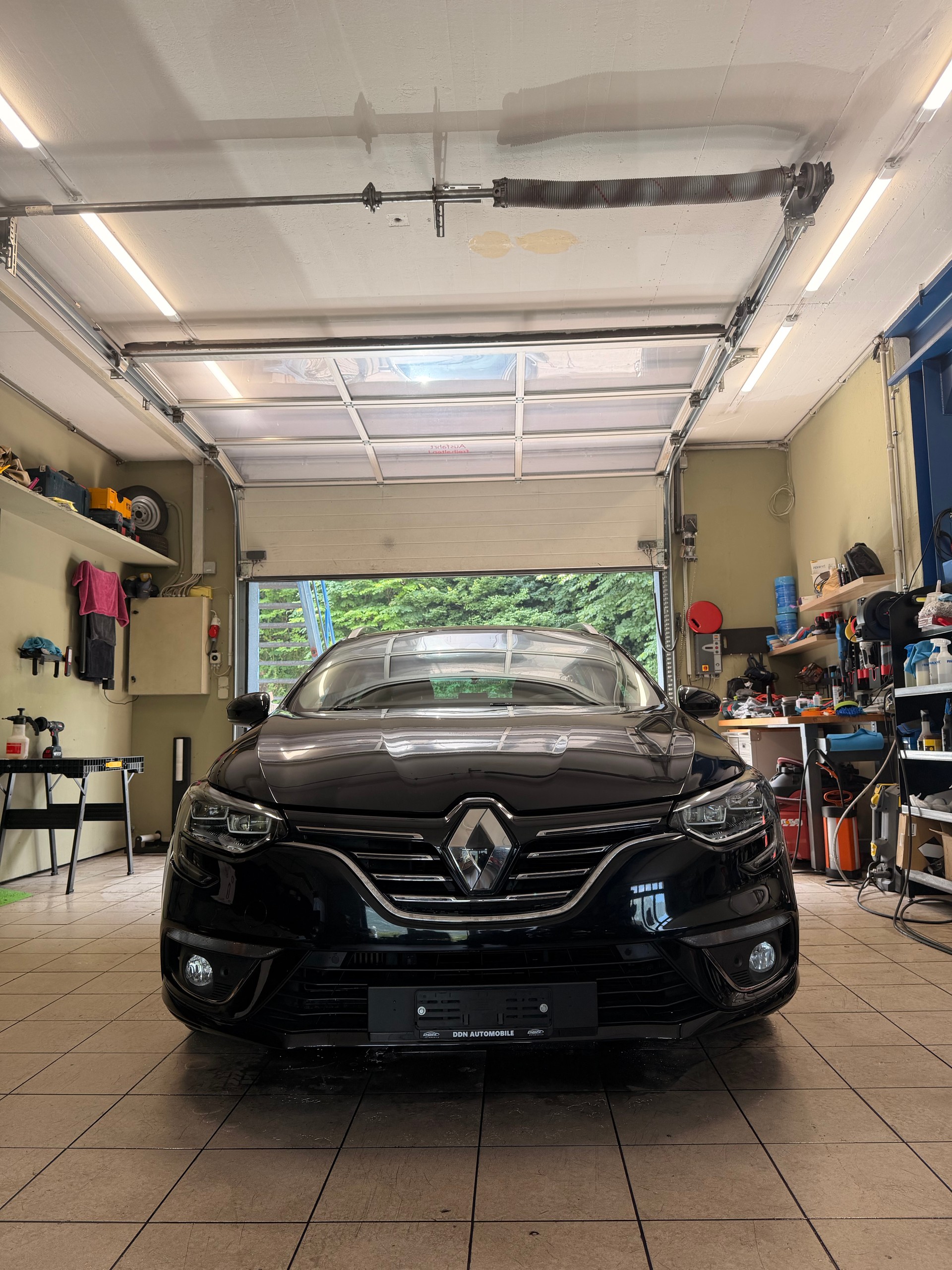 RENAULT Mégane Grandtour 1.2 16V Turbo Bose EDC-image-0