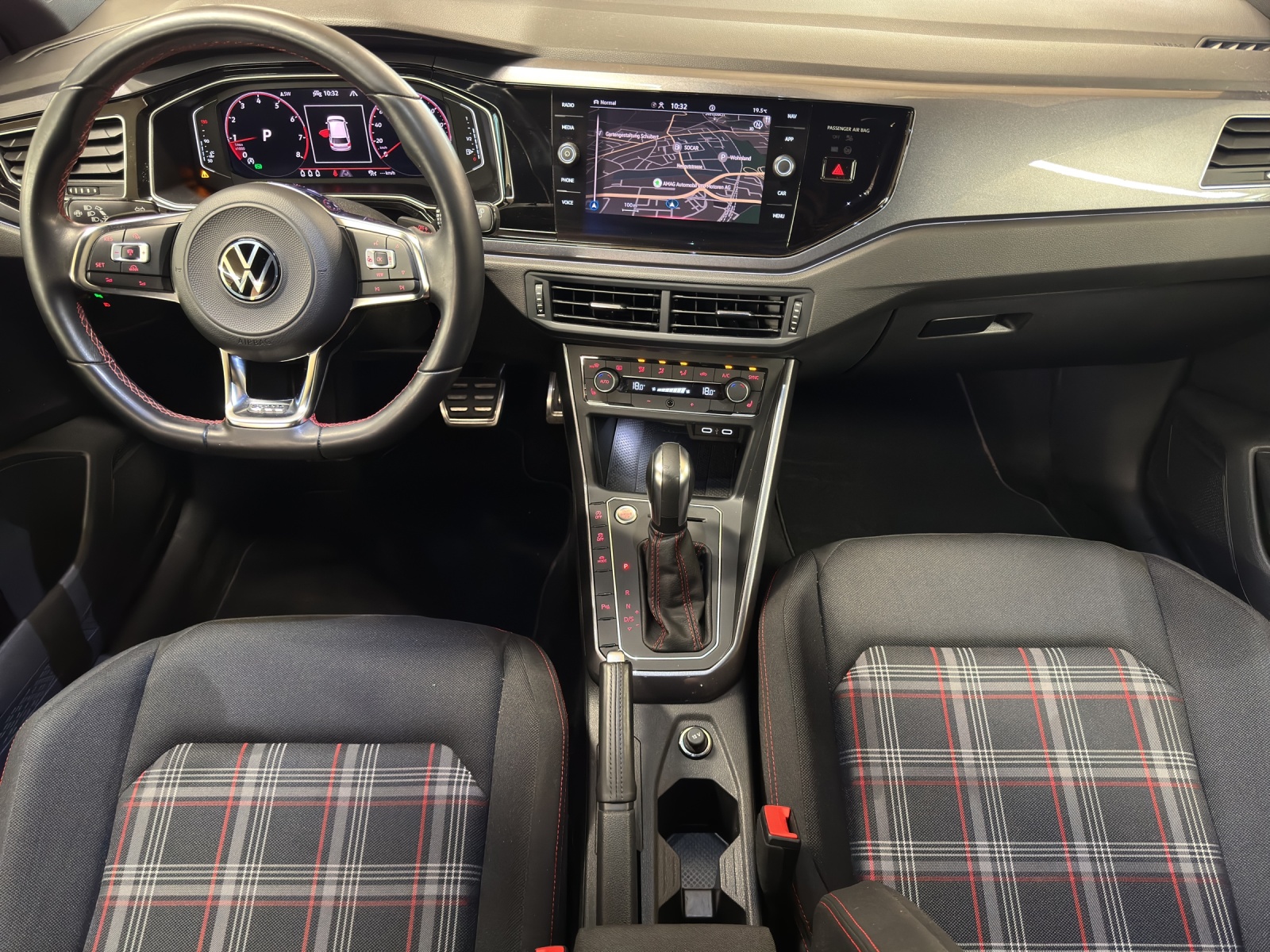VW Polo 2.0 TSI GTI DSG-image-8