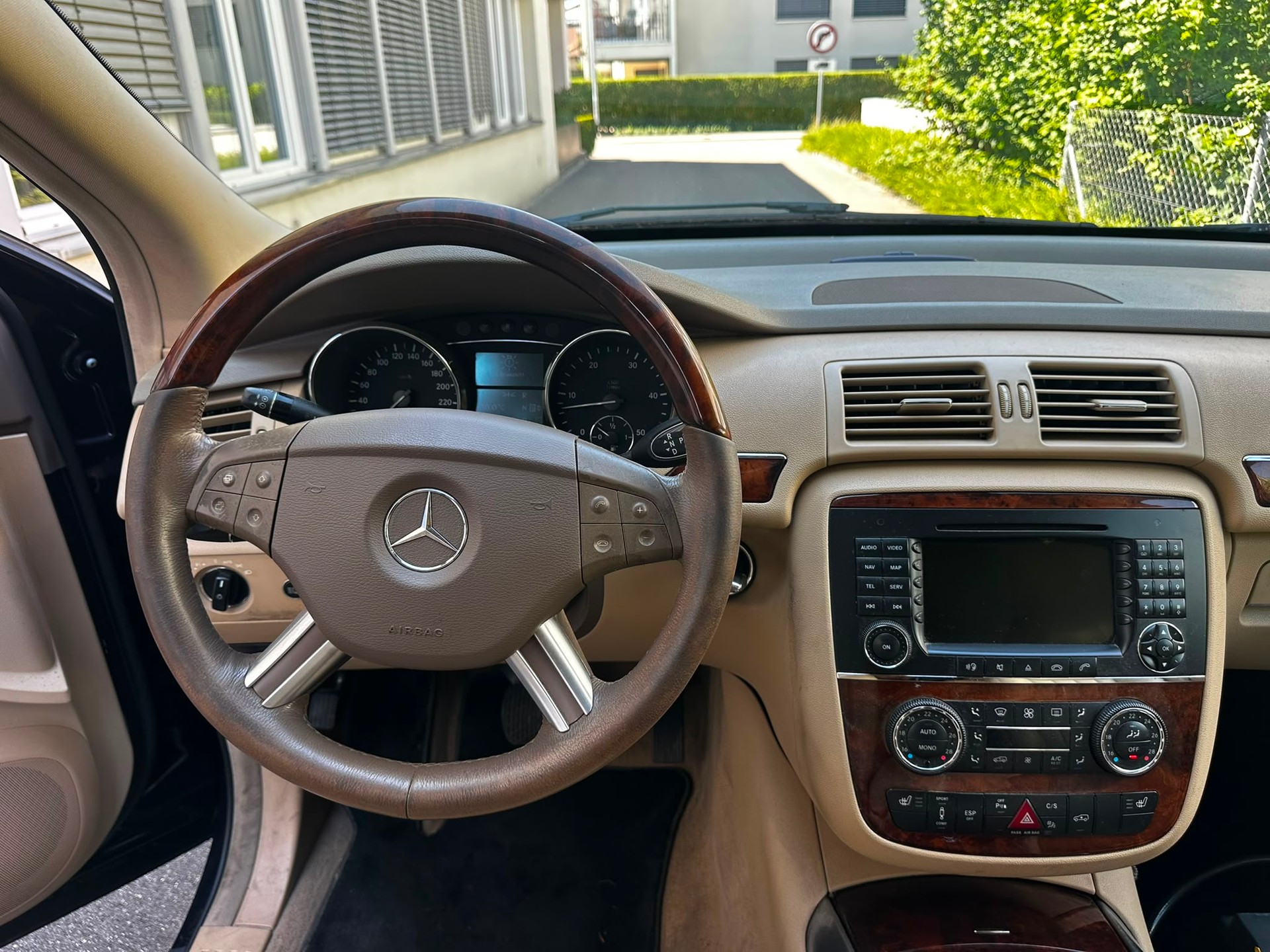 MERCEDES-BENZ R 320 CDI 4Matic 7G-Tronic-image-5
