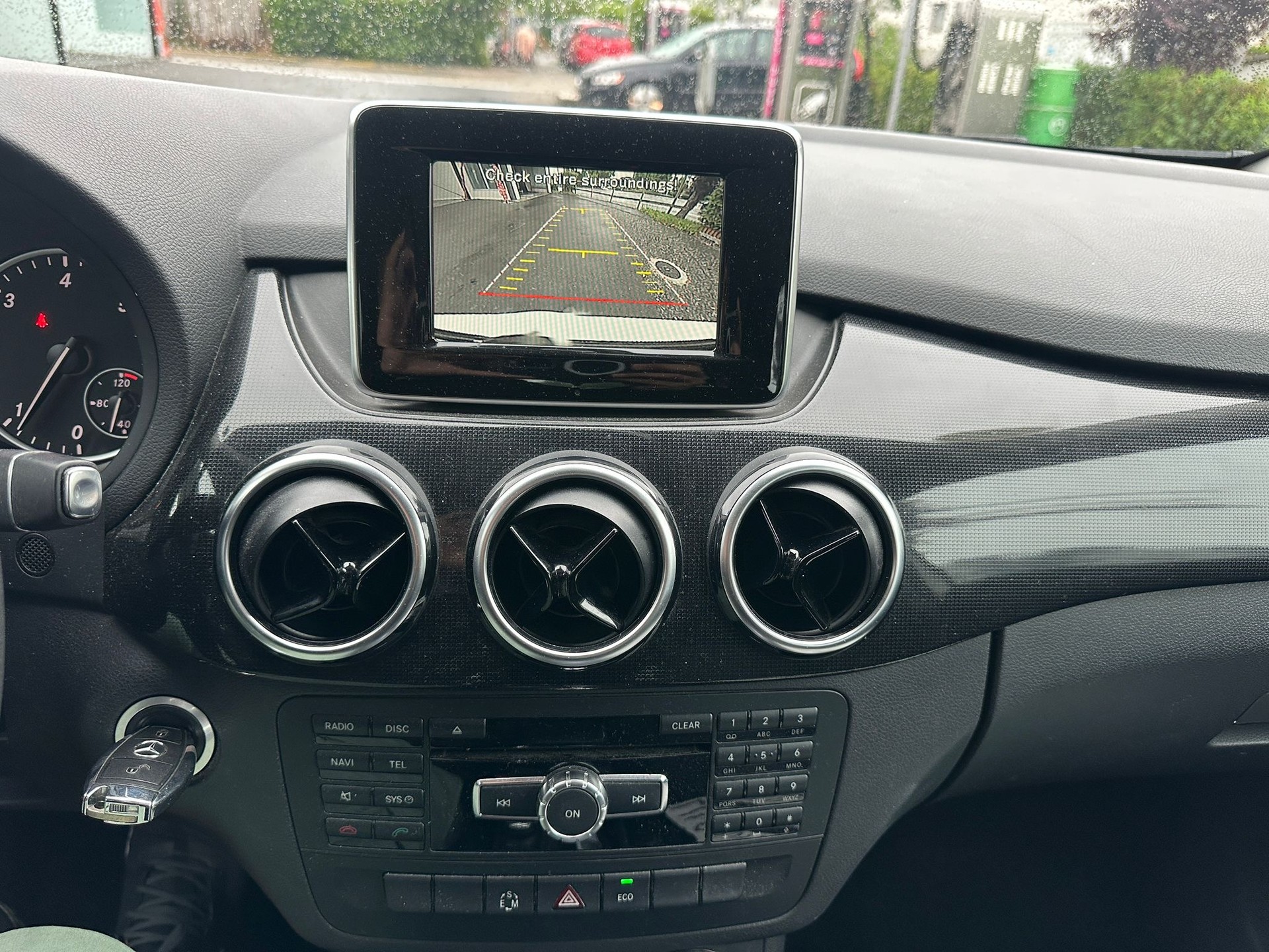 MERCEDES-BENZ B 200 CDI-image-7