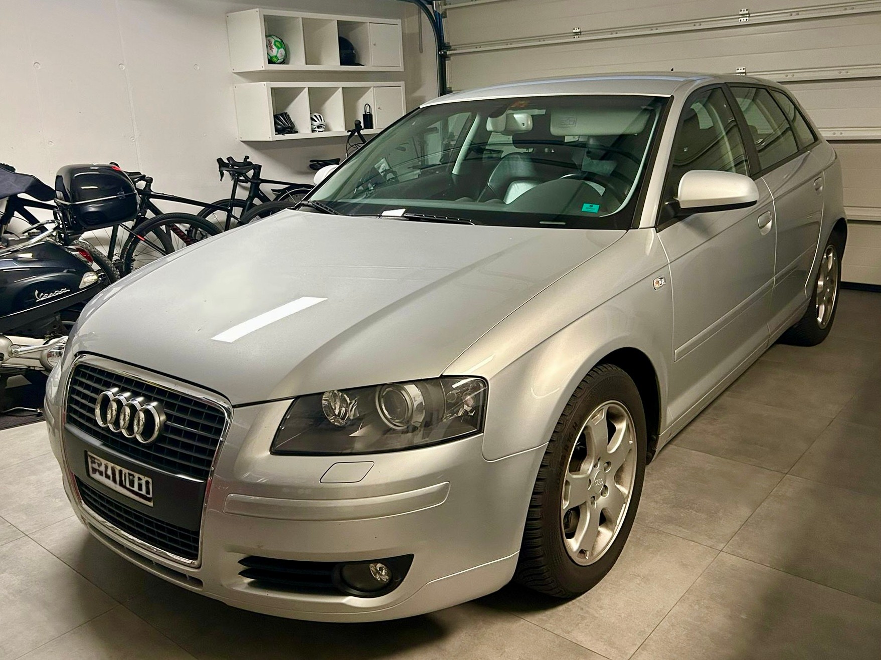 AUDI 2.0 16V T FSI Ambition-image-0