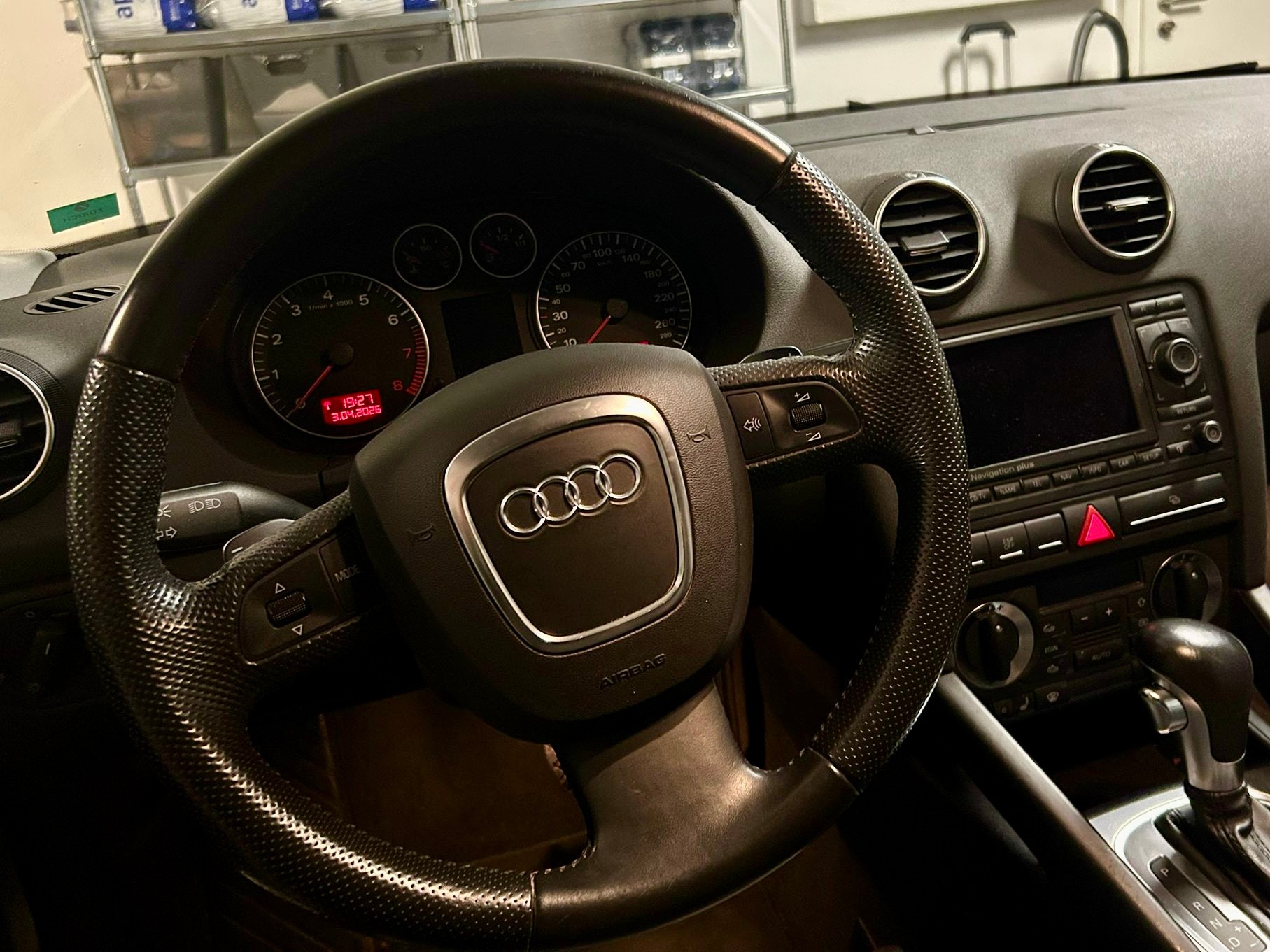 AUDI 2.0 16V T FSI Ambition-image-4