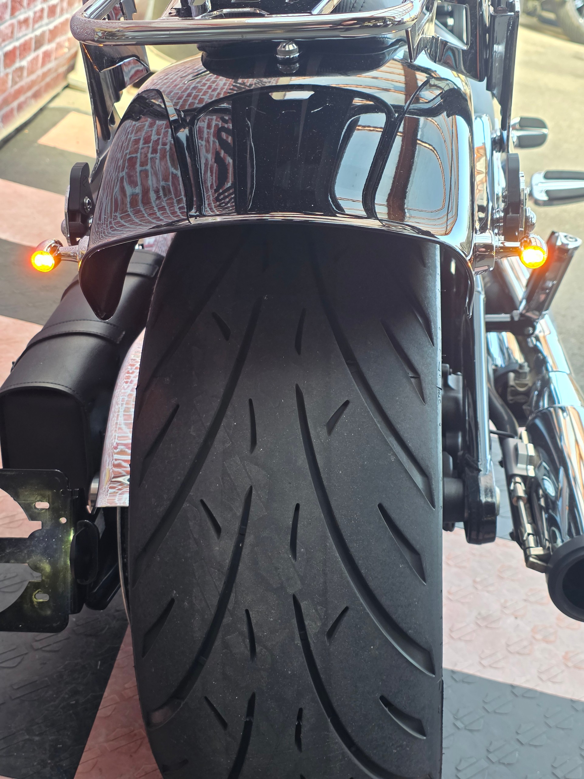 HARLEY-DAVIDSON FXSB Breakout 103 ABS-image-14