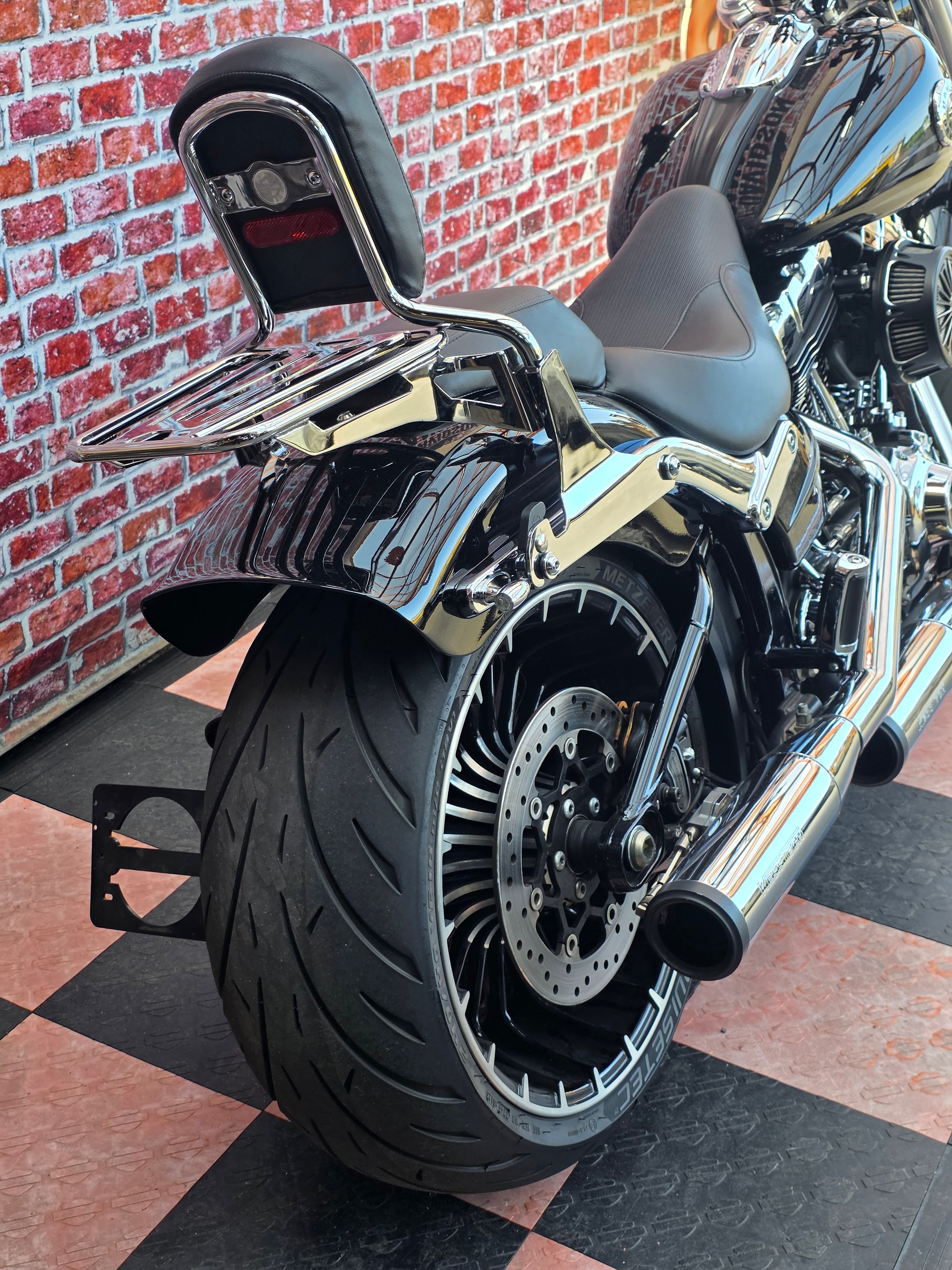 HARLEY-DAVIDSON FXSB Breakout 103 ABS-image-11