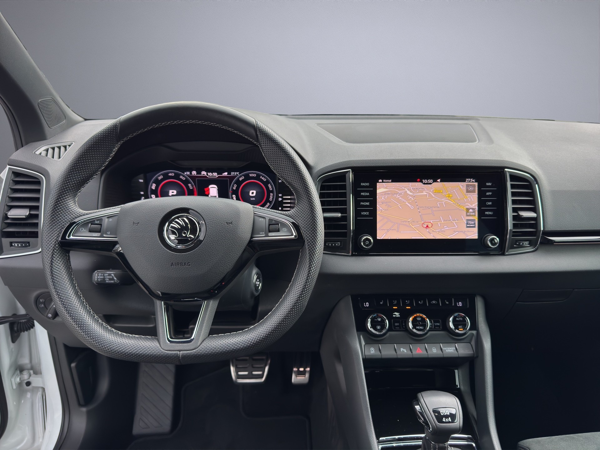 SKODA Karoq 2.0 TSI SportLine 4x4 DSG-image-12