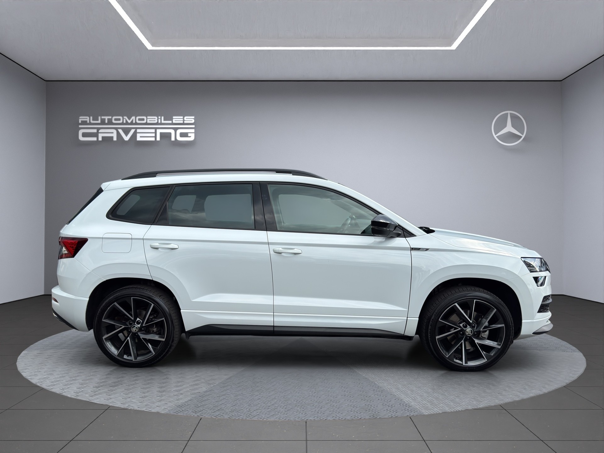 SKODA Karoq 2.0 TSI SportLine 4x4 DSG-image-5