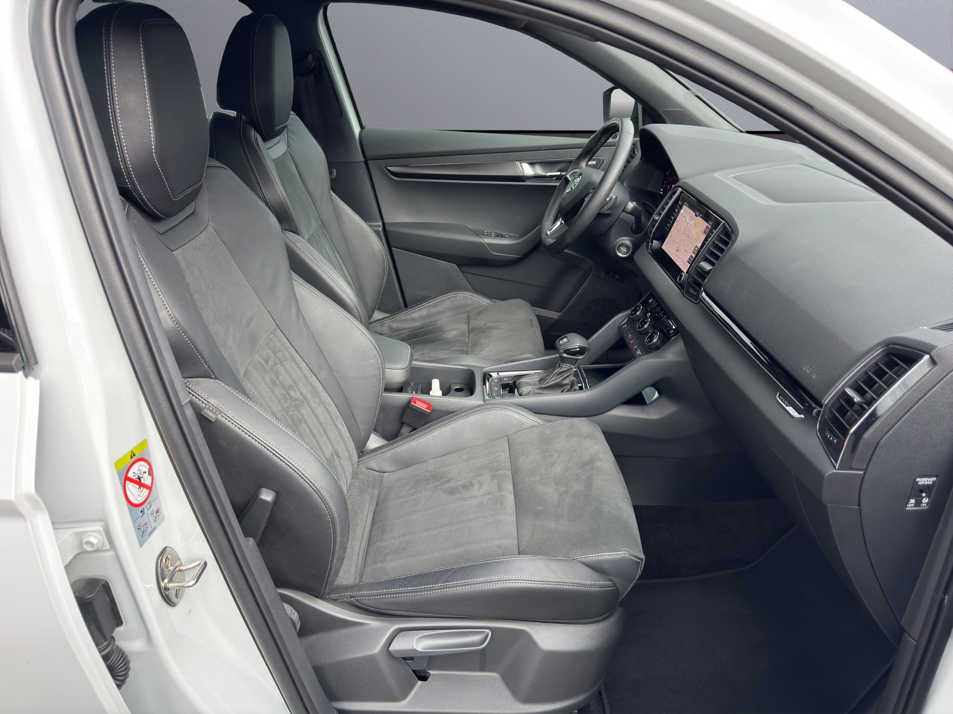 SKODA Karoq 2.0 TSI SportLine 4x4 DSG-image-15