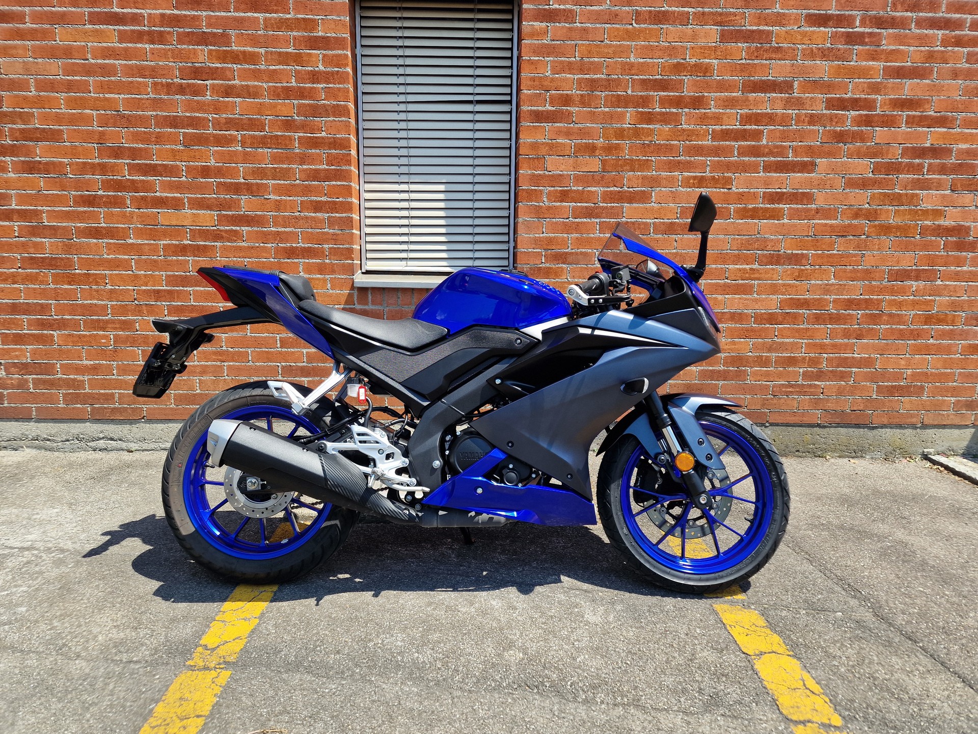 YAMAHA R 125-image-1