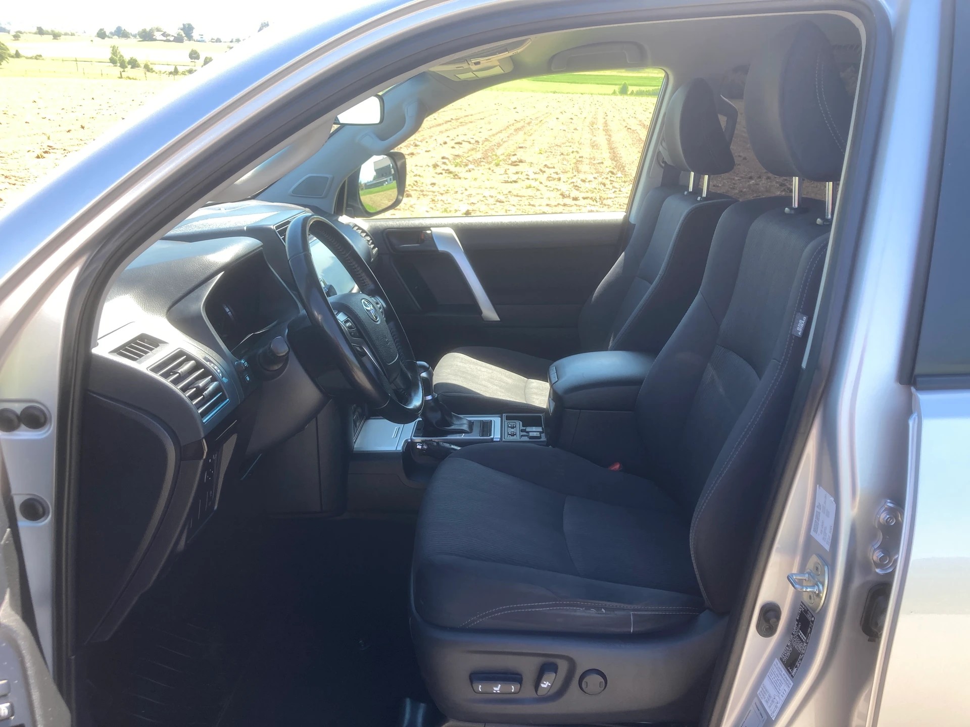 TOYOTA Land Cruiser 2.8TD Comfort Automat mit 3`5t Rockinger-image-10