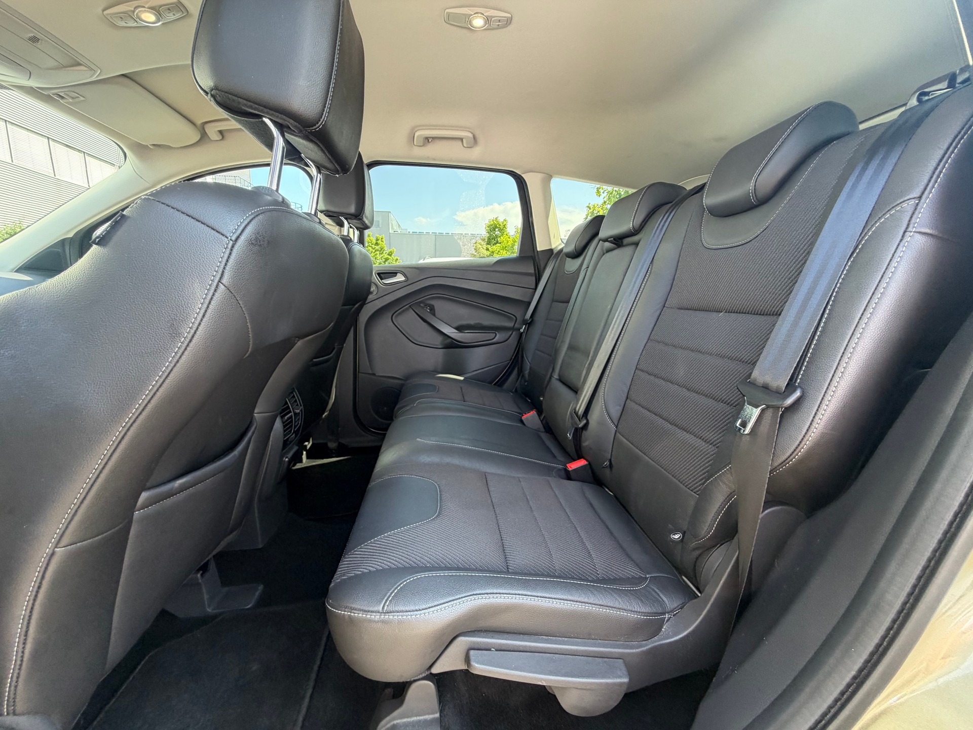 FORD Kuga 1.6 SCTi Titanium 4WD Automatic-image-9