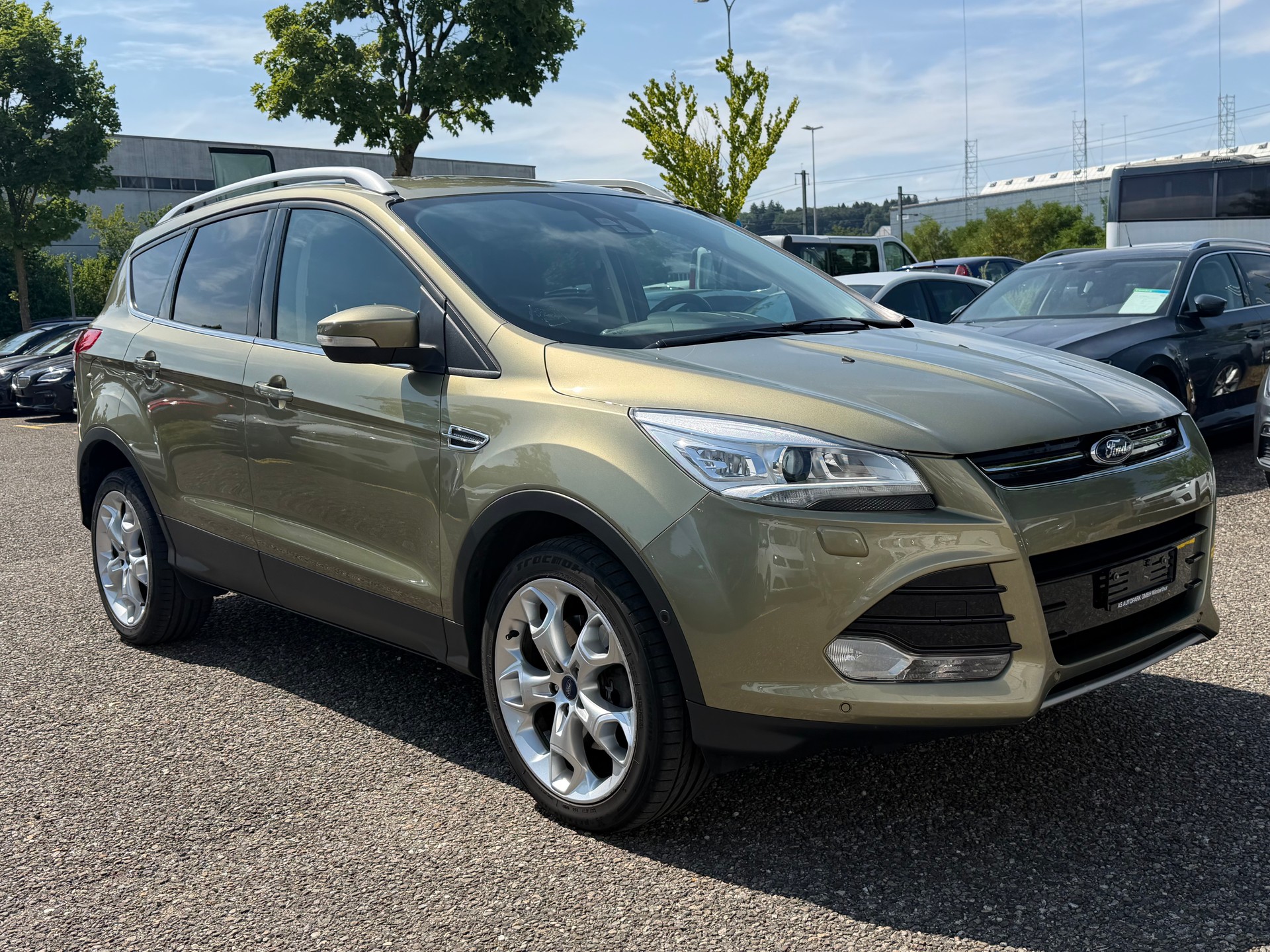 FORD Kuga 1.6 SCTi Titanium 4WD Automatic-image-2