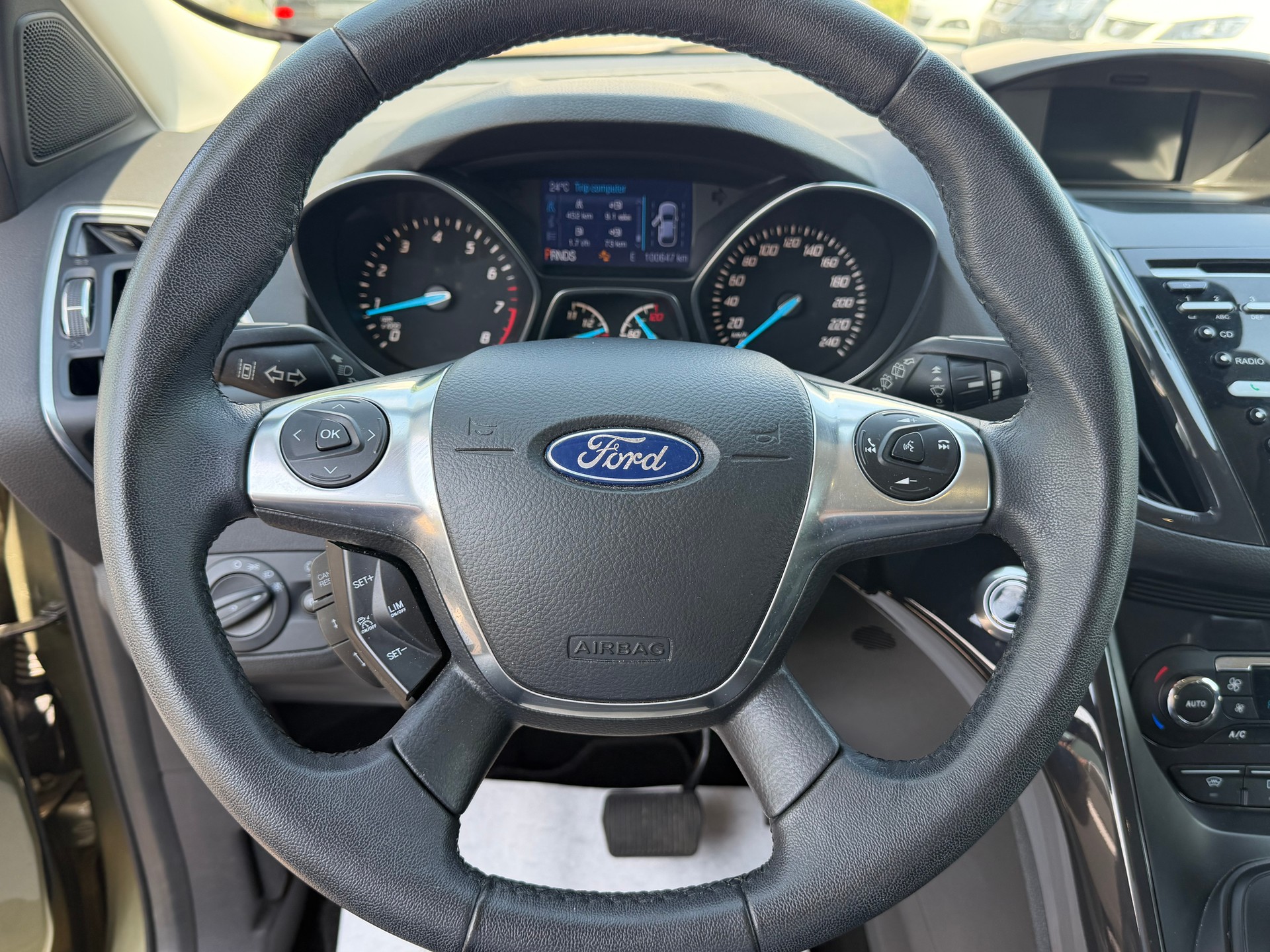 FORD Kuga 1.6 SCTi Titanium 4WD Automatic-image-11