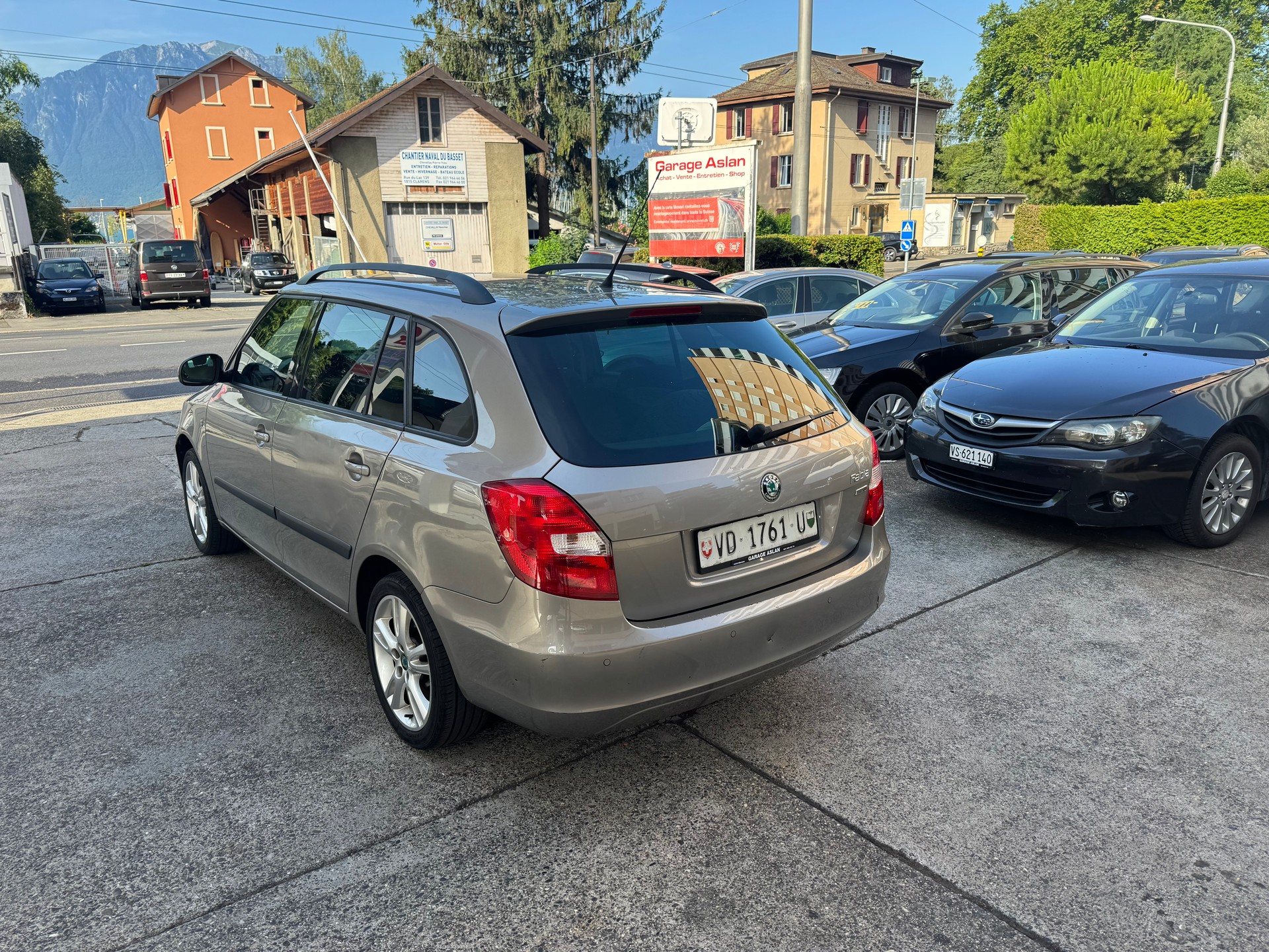 SKODA Fabia 1.2 TSI Ambiente-image-1