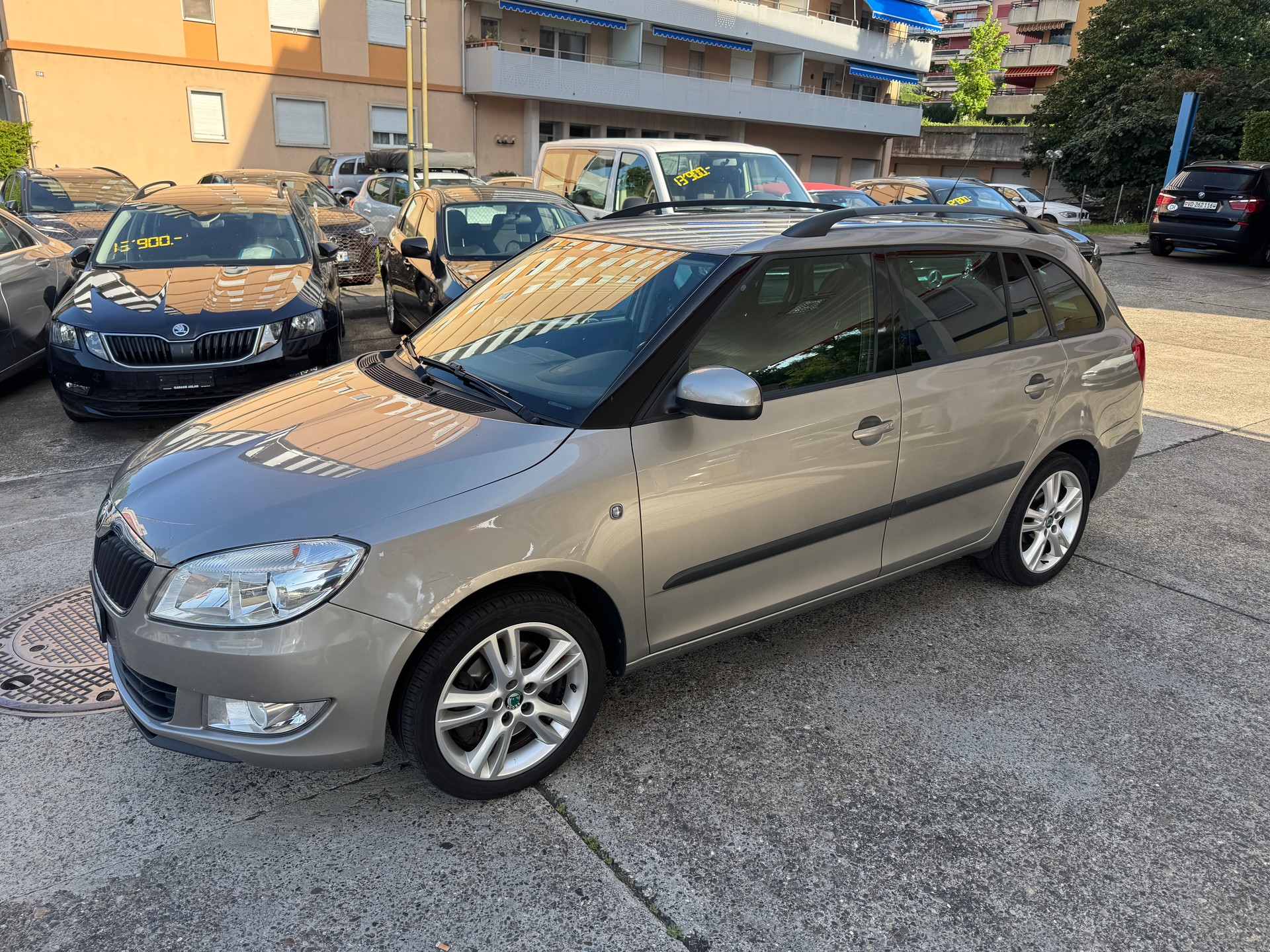 SKODA Fabia 1.2 TSI Ambiente-image-0