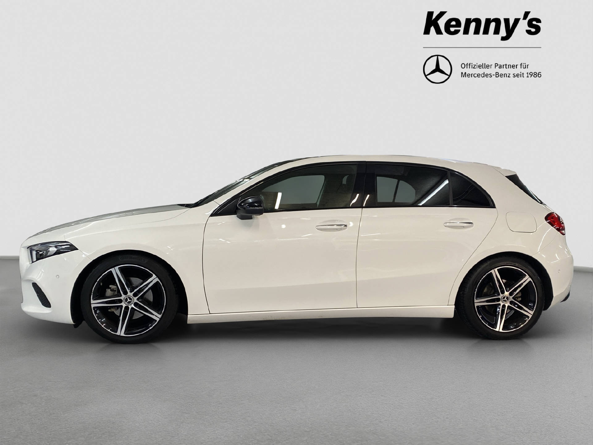 MERCEDES-BENZ A 180 Progressive-showroom-element-2