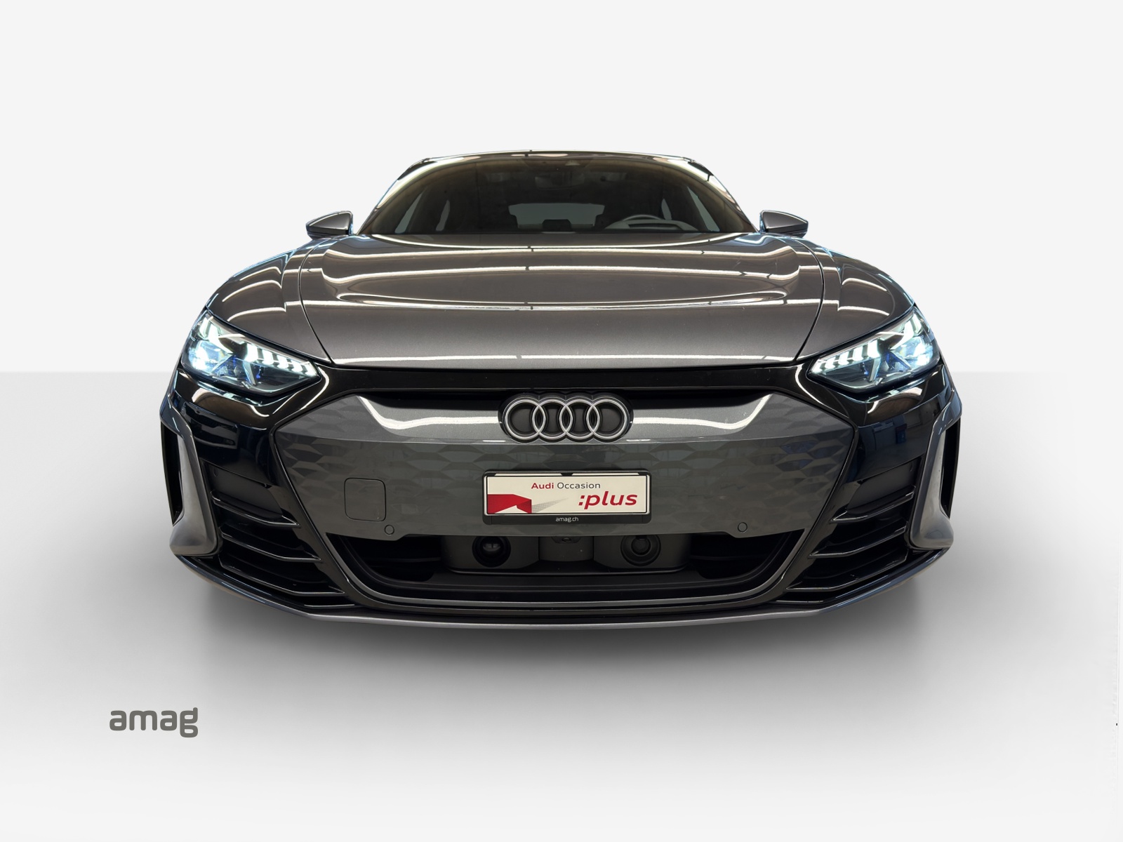 AUDI e-tron GT quattro-image-6