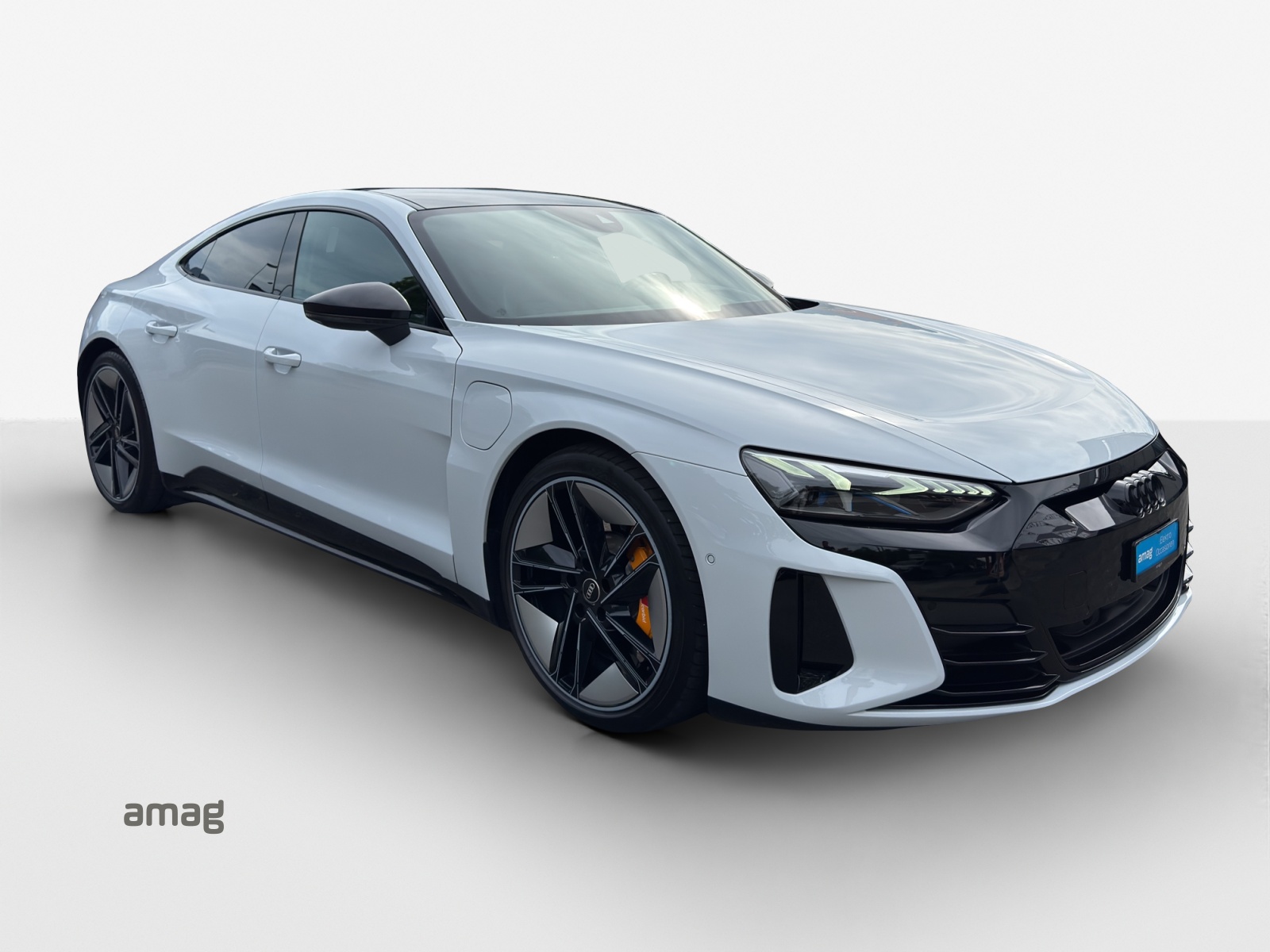 AUDI e-tron GT quattro-image-5