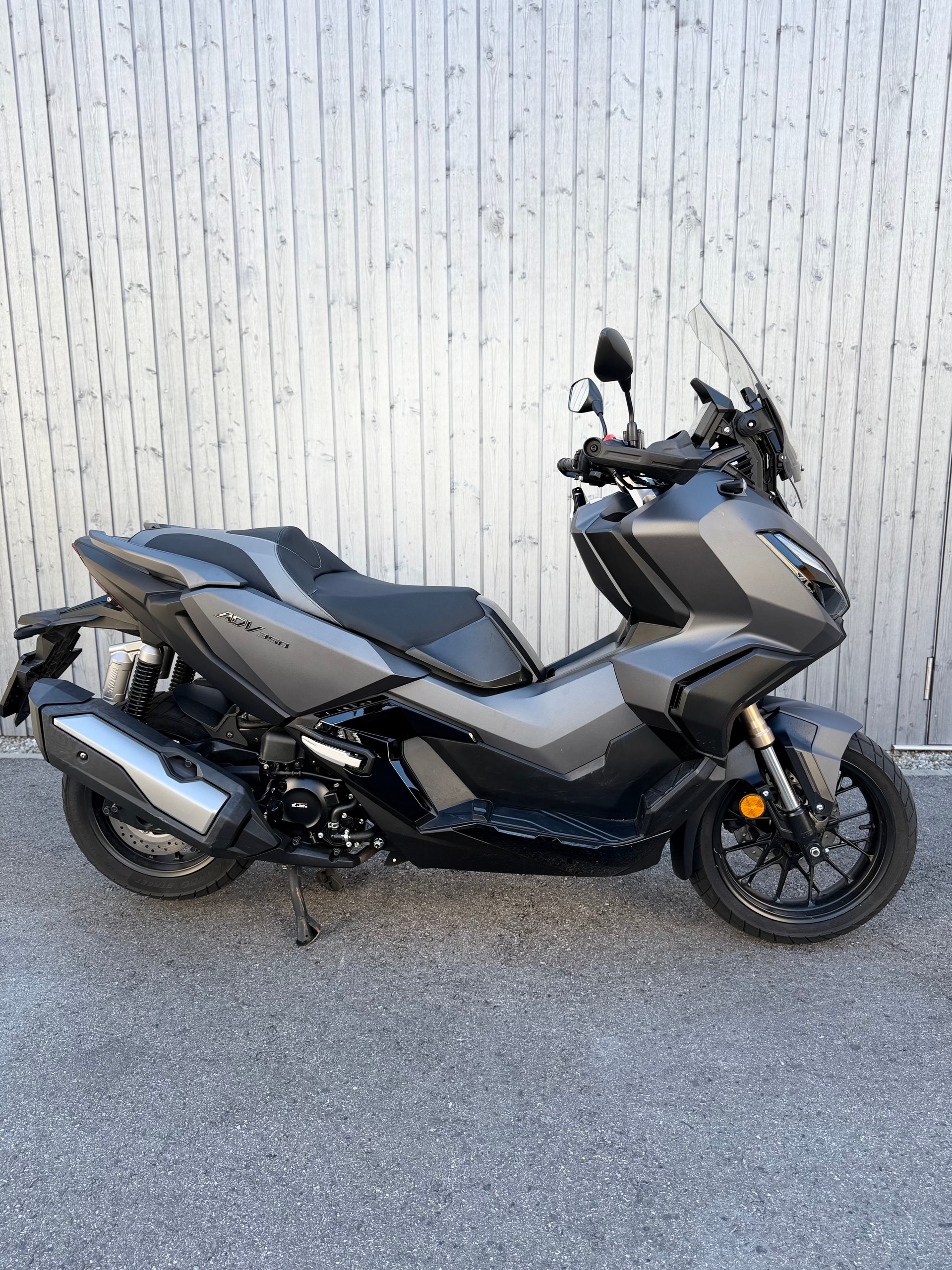 HONDA ADV 350