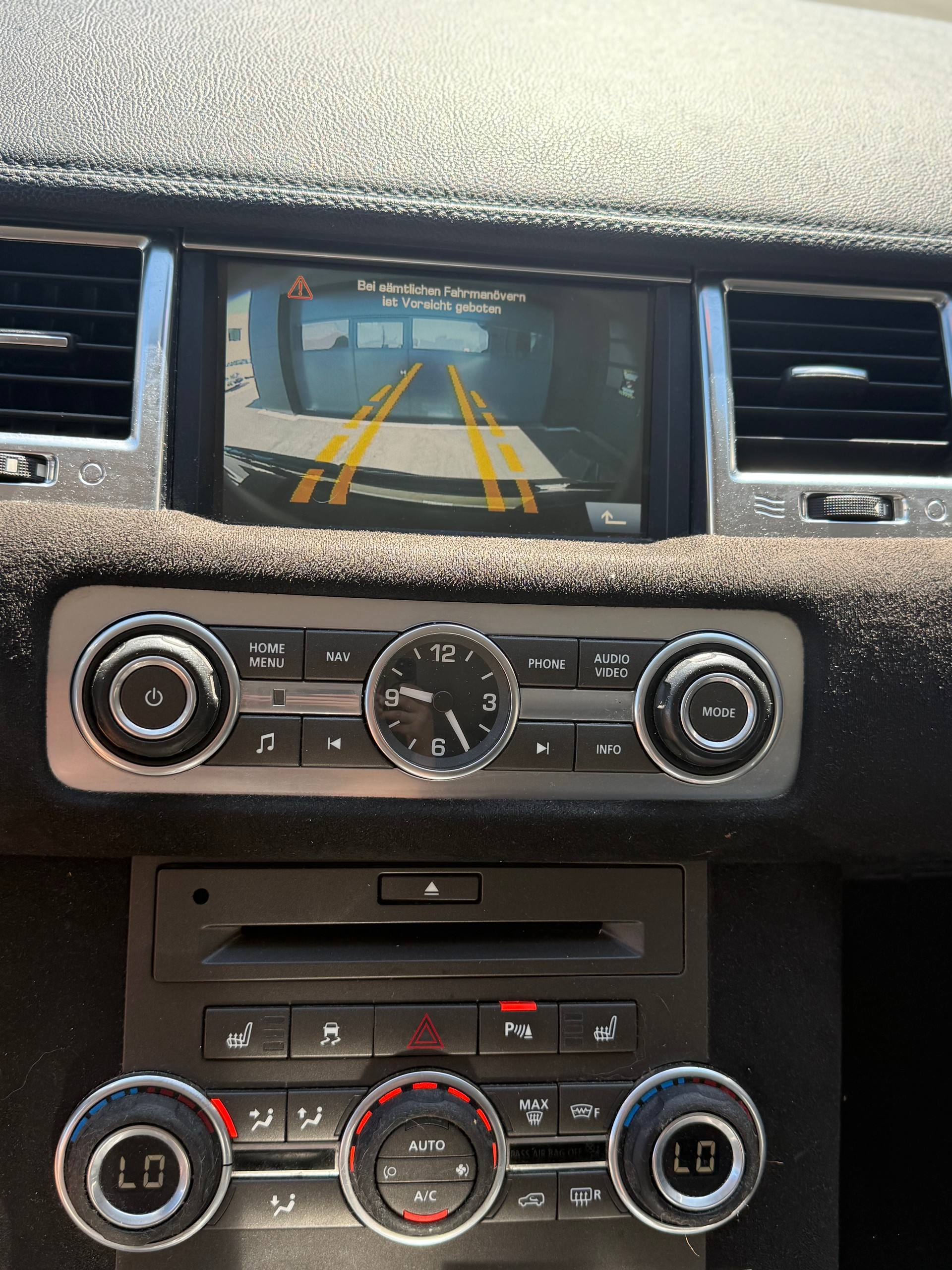 LAND ROVER Range Rover Sport 3.0 TDV6 Autobiography Automatic-image-10