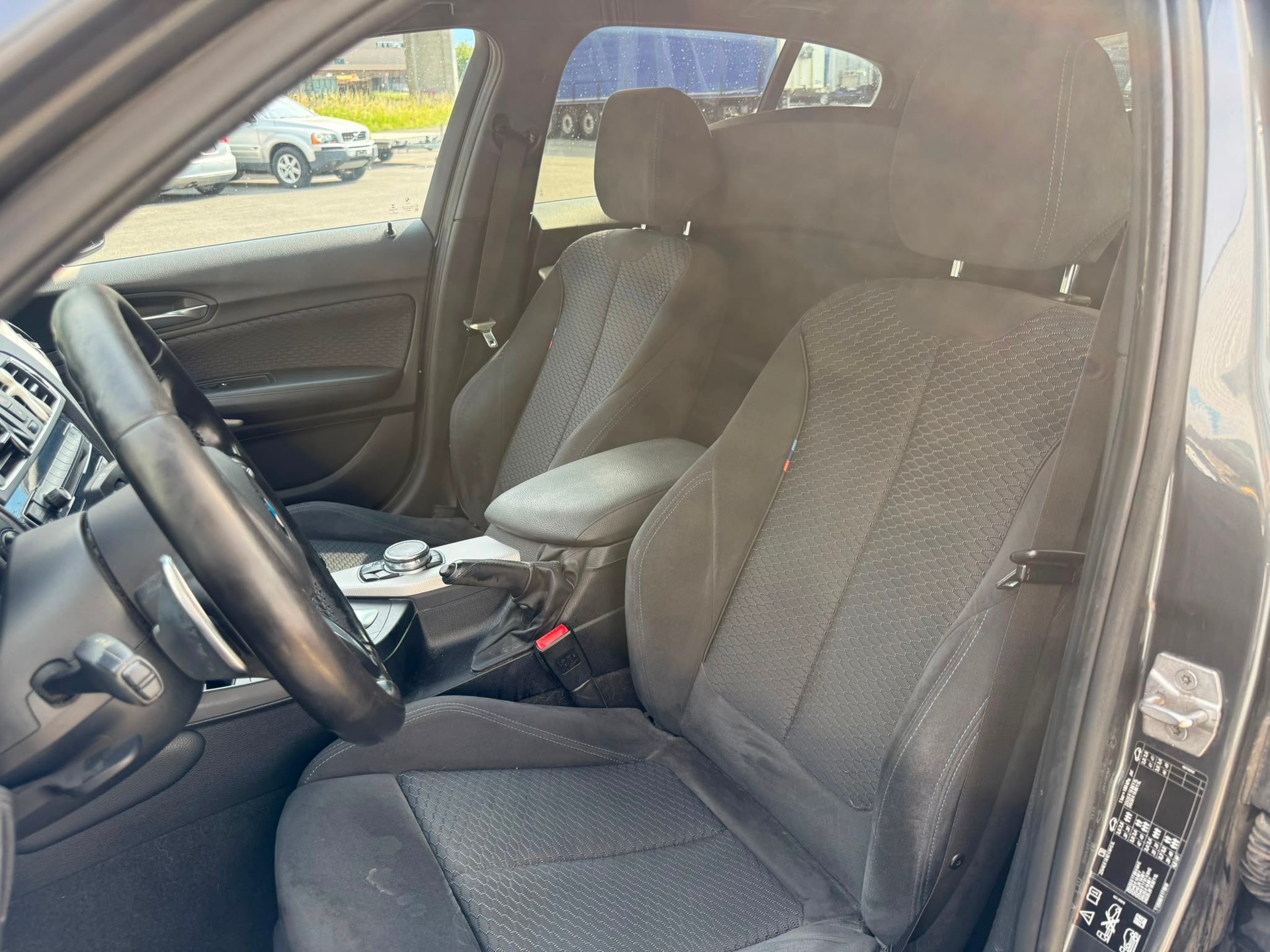BMW M140i xDrive Steptronic-image-5