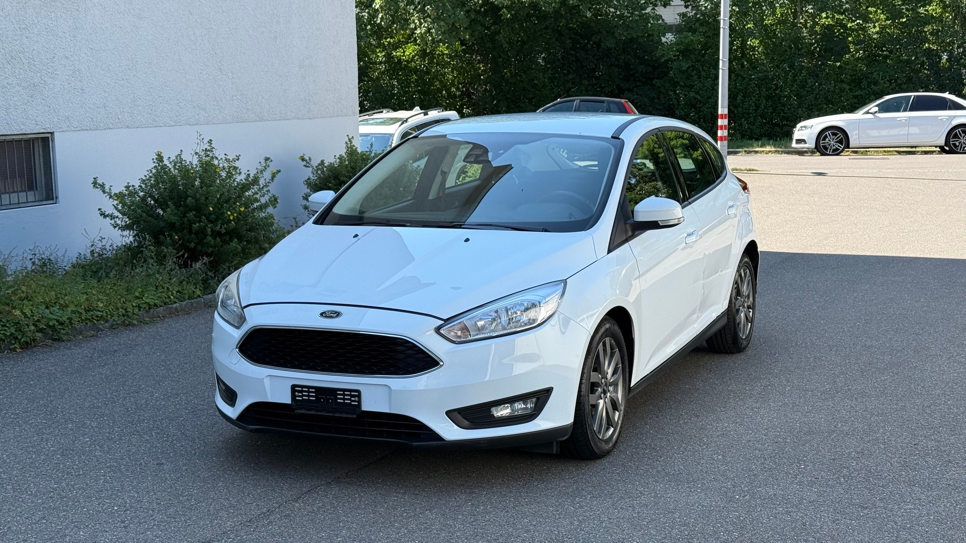 FORD Focus 1.0 SCTi Business Automatic-image-0