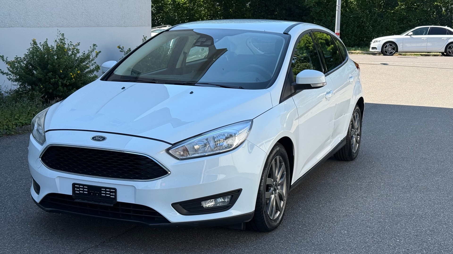 FORD Focus 1.0 SCTi Business Automatic-image-1