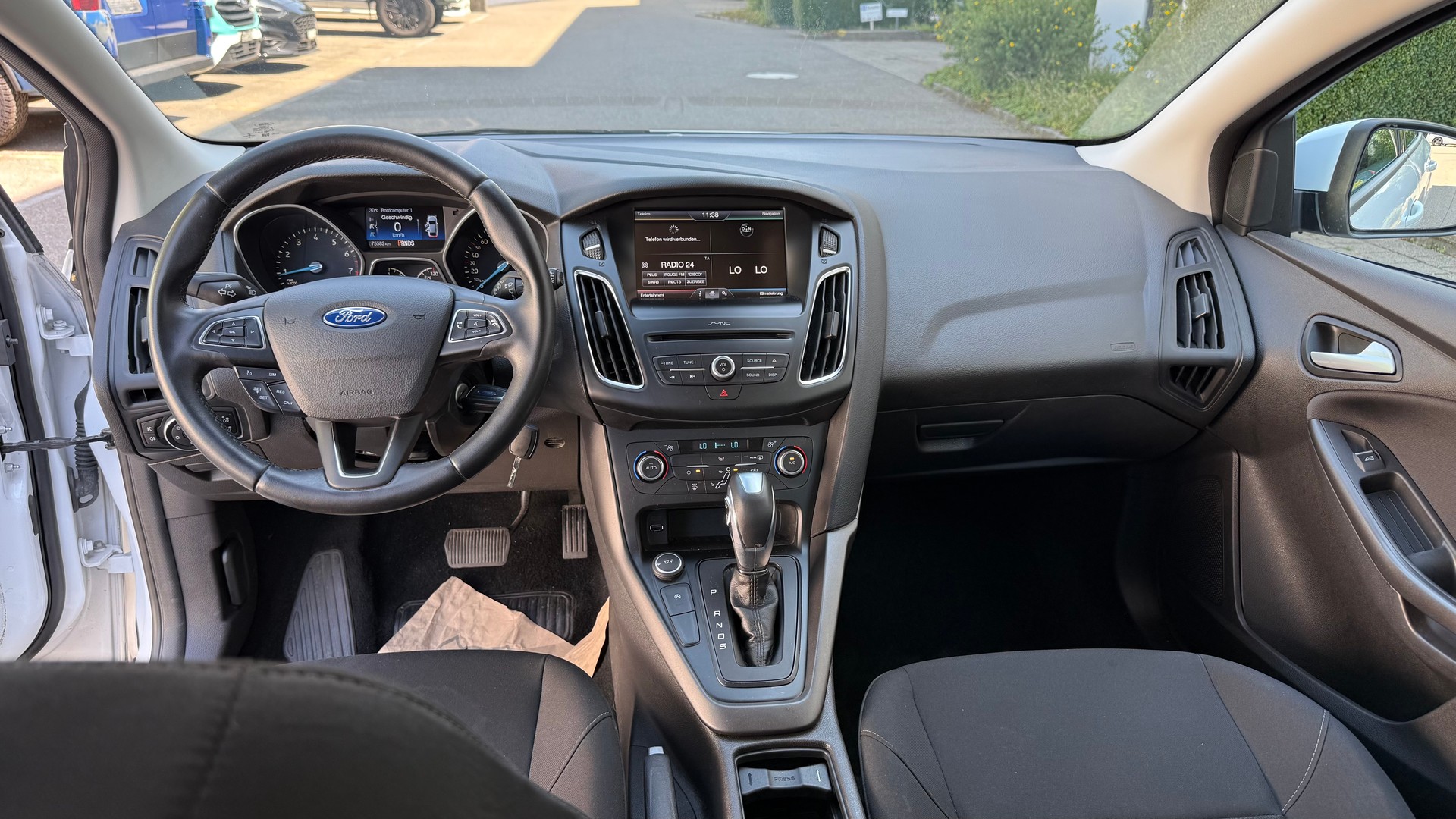 FORD Focus 1.0 SCTi Business Automatic-image-10