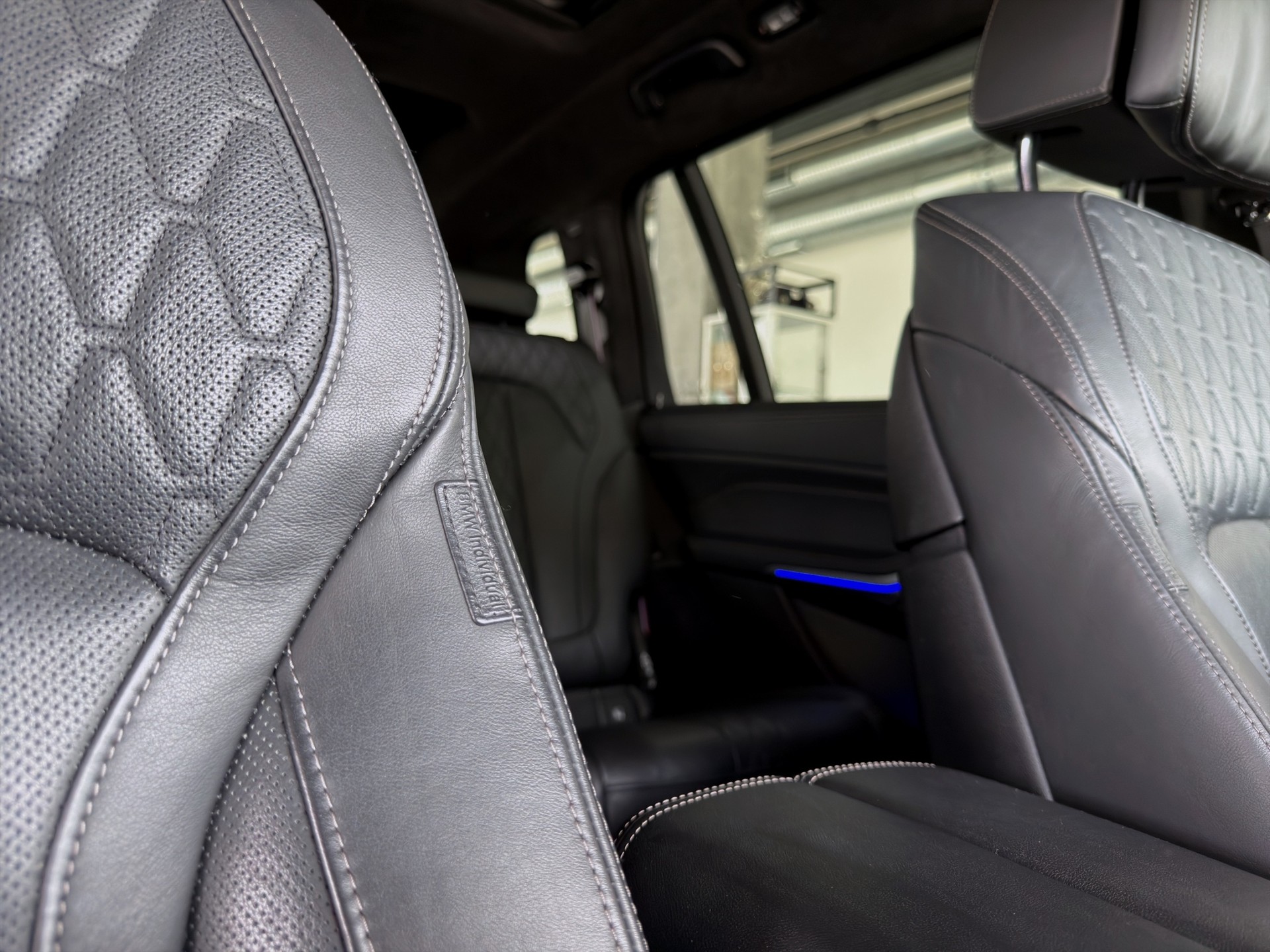 BMW X7 xDrive 48V 40i M Sport Pro Steptronic-image-18