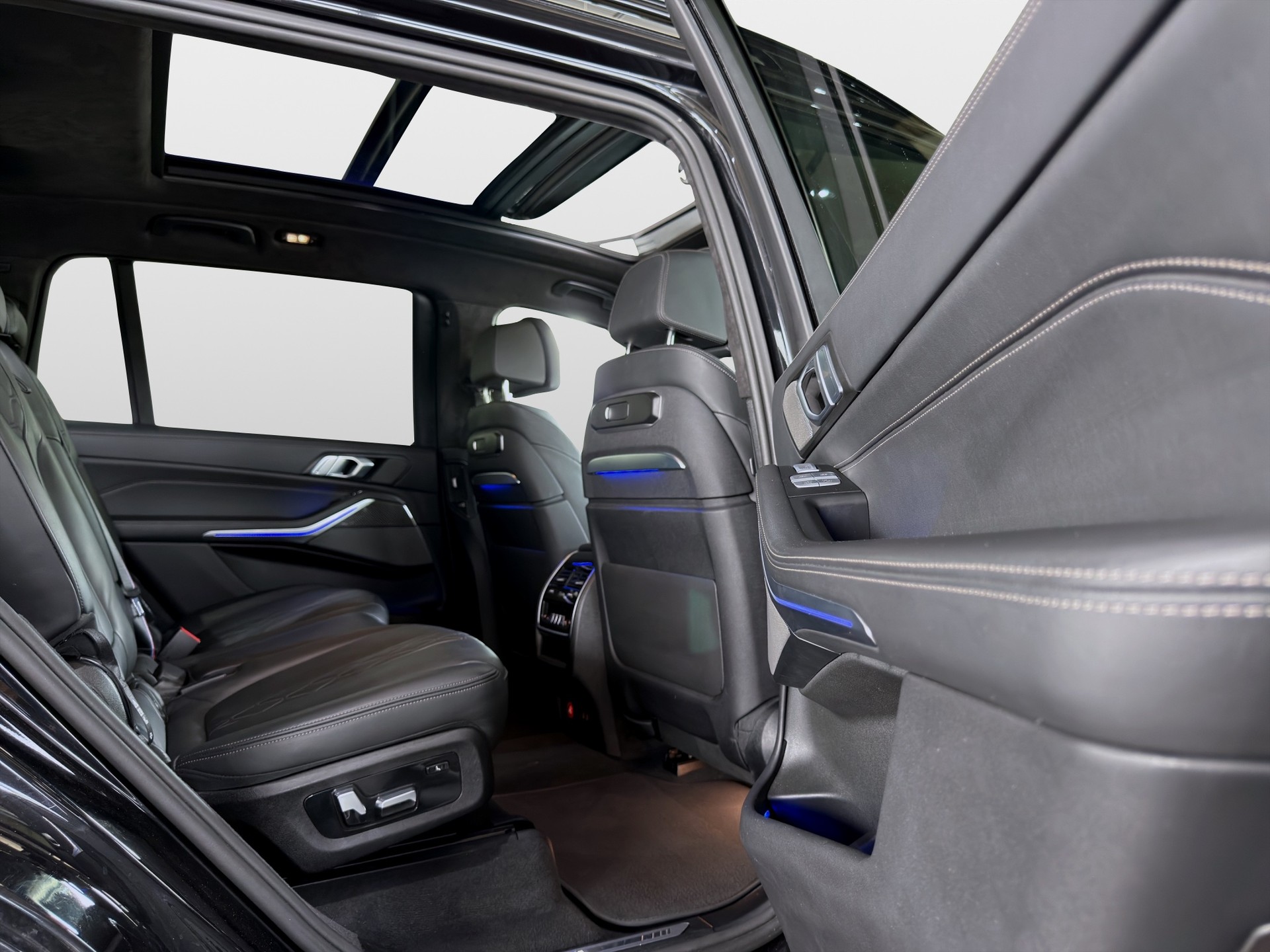 BMW X7 xDrive 48V 40i M Sport Pro Steptronic-image-15