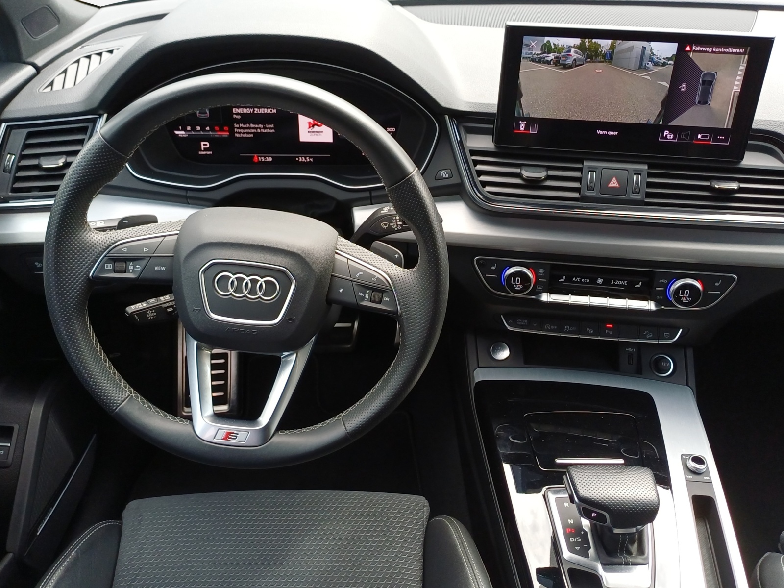 AUDI Q5 Sportback 40 TDI S line quattro S-tronic-image-8