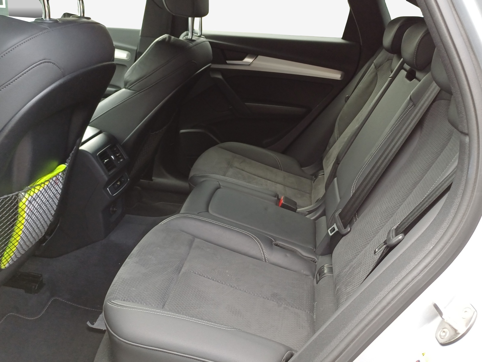 AUDI Q5 Sportback 40 TDI S line quattro S-tronic-image-11