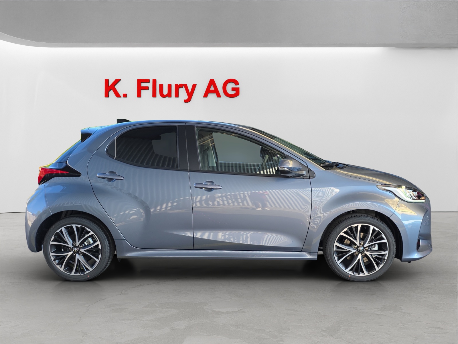 TOYOTA Yaris 1.5 VVT-i HSD Trend-image-5