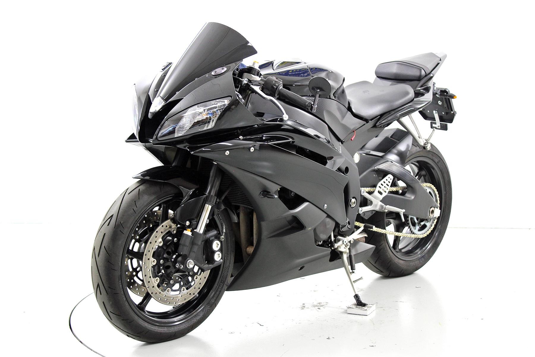 YAMAHA YZF-R6-showroom-element-2