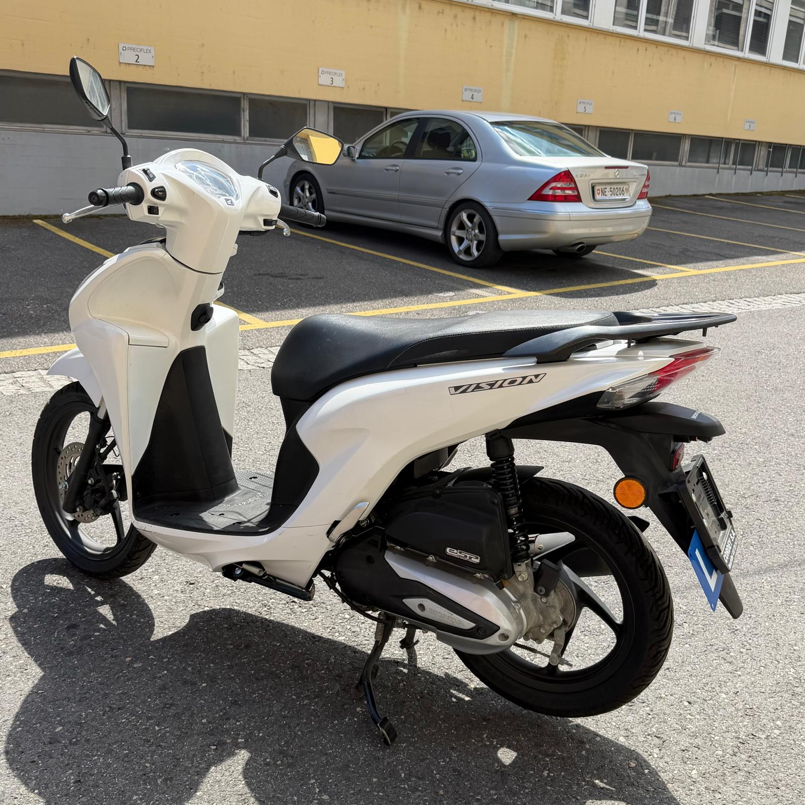 HONDA NSC Vision 110-showroom-element-2