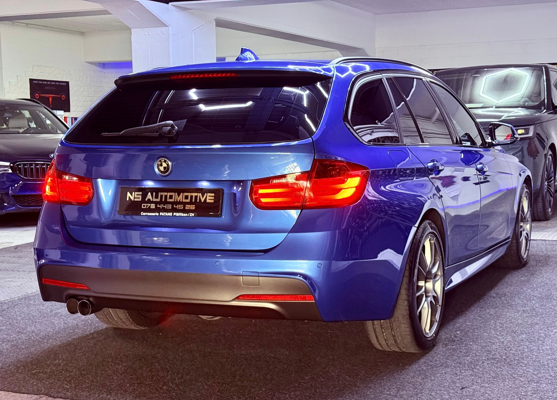 BMW 320d xDrive Touring M-Sportpaket Steptronic-showroom-element-3