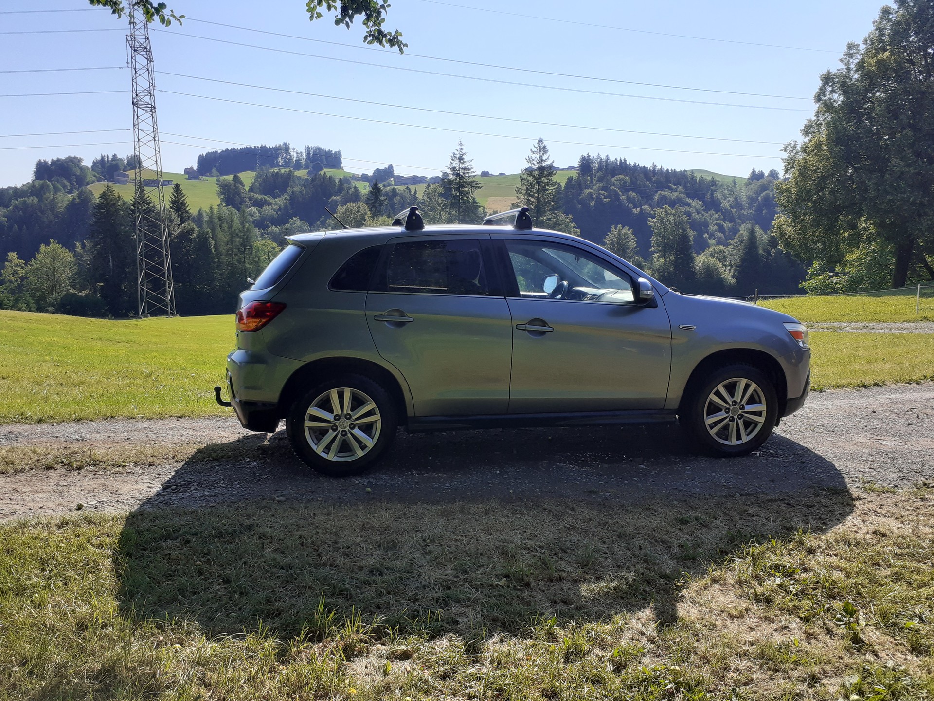 MITSUBISHI 1.8 DID Intense 4x4-image-2